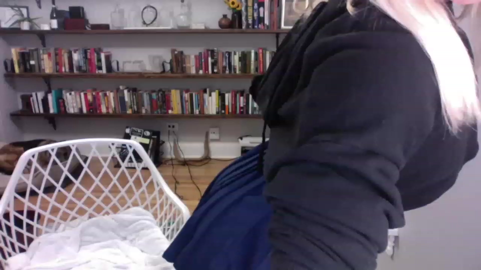 Gallery image thumbnail from BendyBlonde1's myfreecams stream on, 04/12/2023, 02:58 image 17 of 20