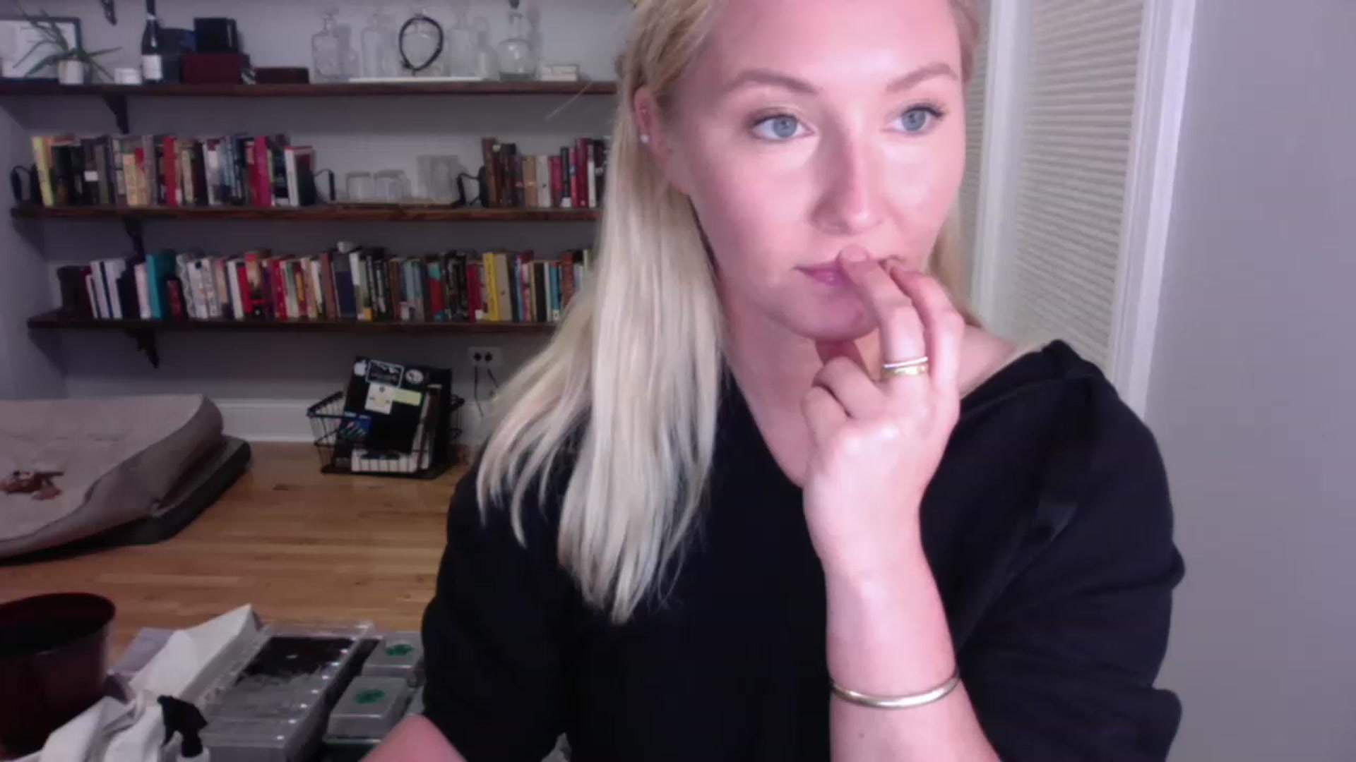 Gallery image thumbnail from BendyBlonde1's myfreecams stream on, 04/12/2023, 02:58 image 3 of 20
