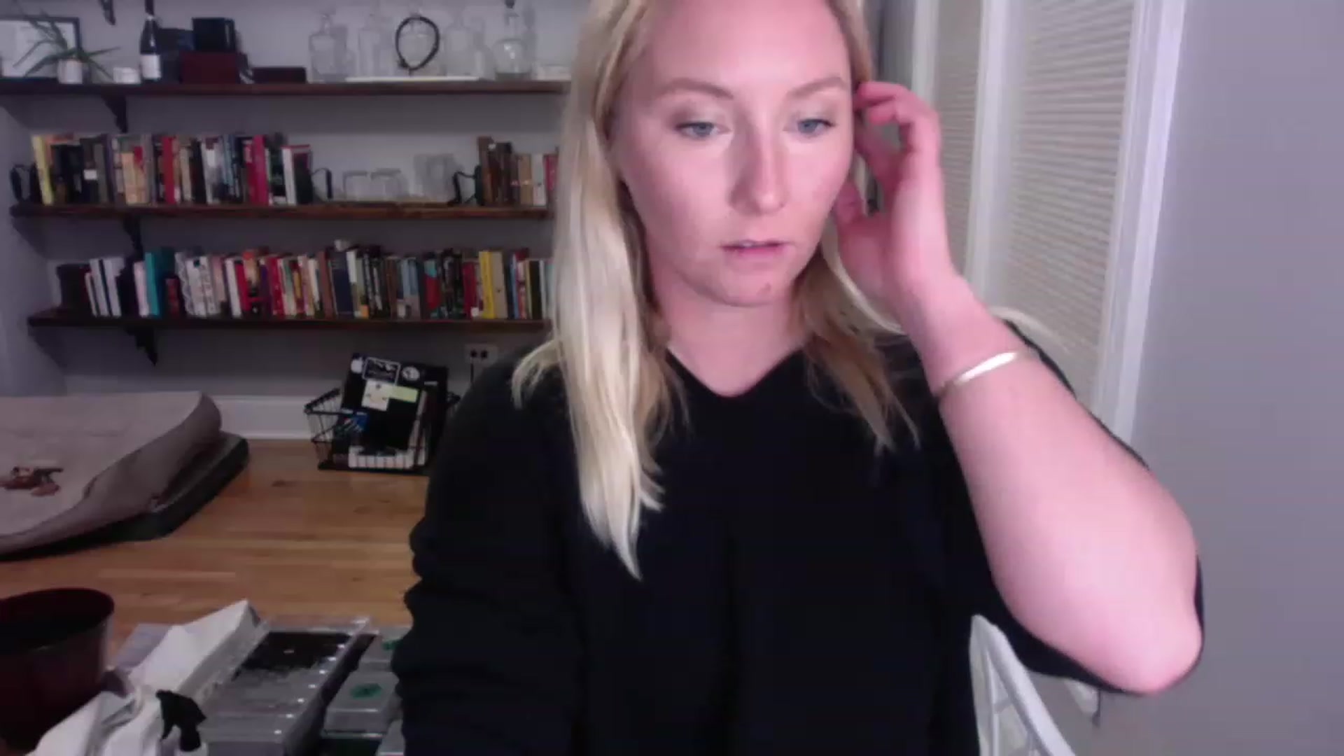 Gallery image thumbnail from BendyBlonde1's myfreecams stream on, 04/12/2023, 02:58 image 11 of 20