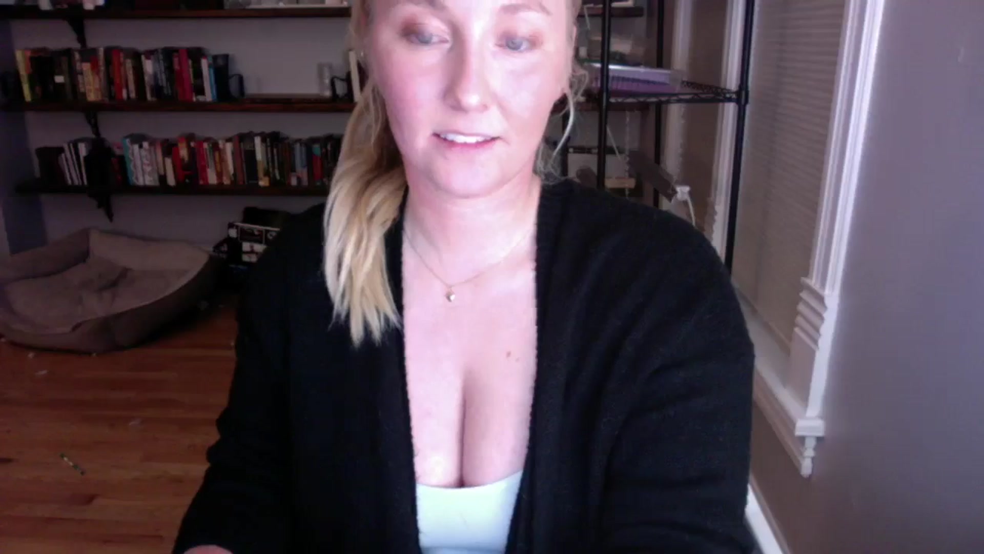 Gallery image thumbnail from BendyBlonde1's myfreecams stream on, 08/29/2023, 04:50 image 10 of 20