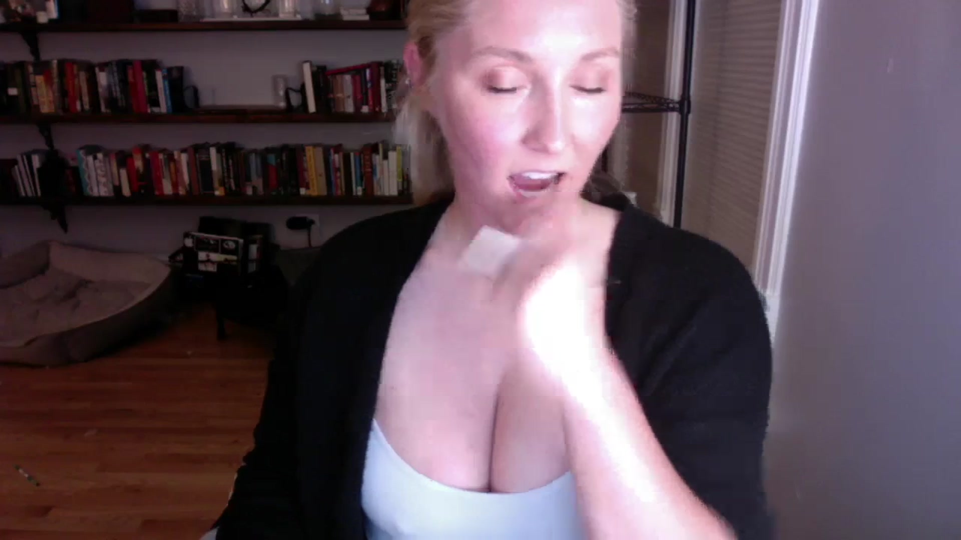 Gallery image thumbnail from BendyBlonde1's myfreecams stream on, 08/29/2023, 04:50 image 19 of 20