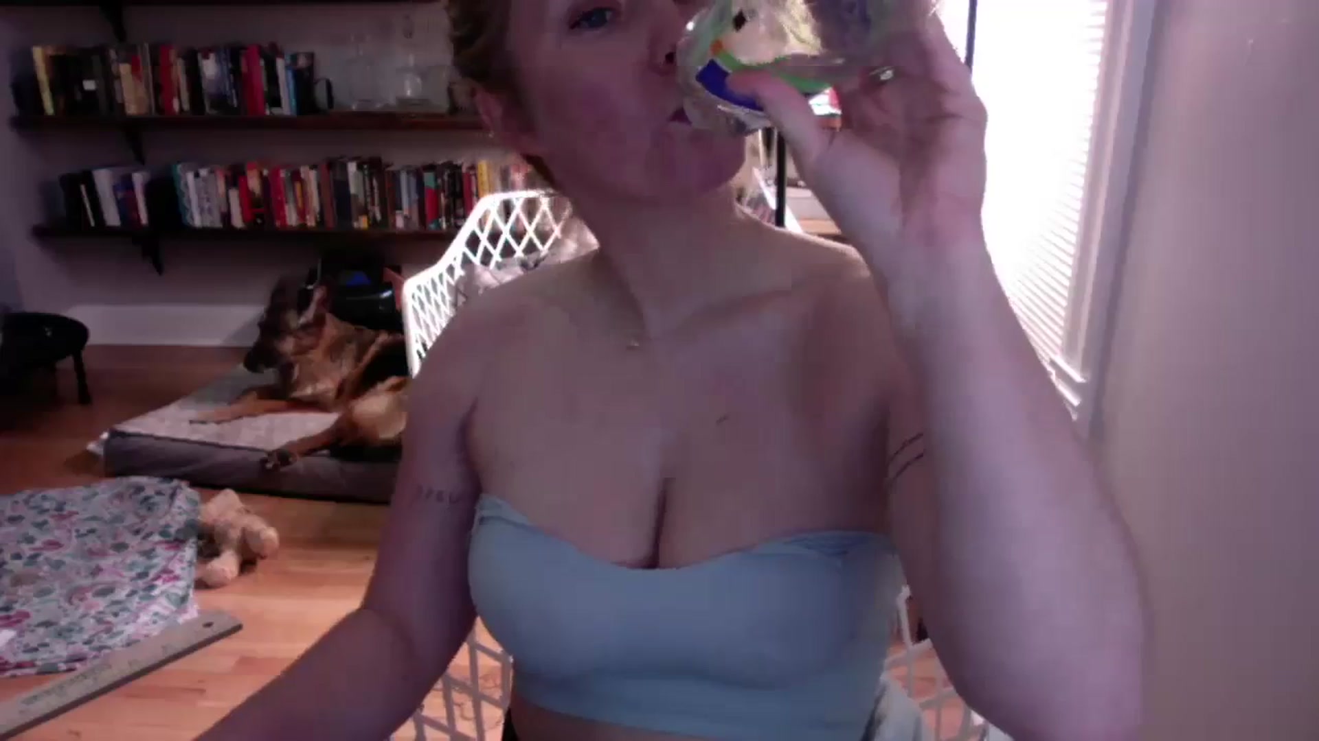 Gallery image thumbnail from BendyBlonde1's myfreecams stream on, 11/22/2023, 10:17 image 18 of 20