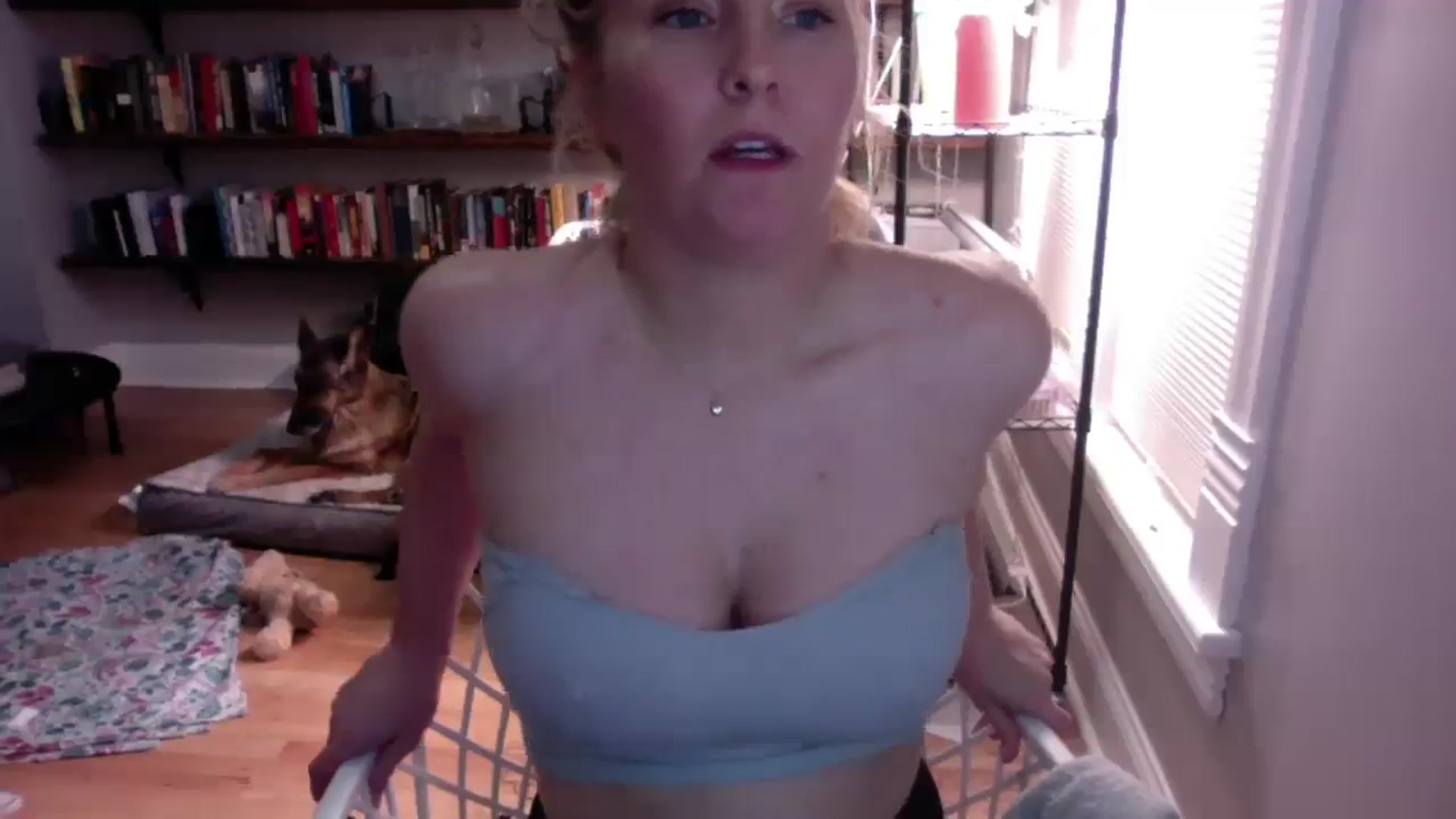 Gallery image thumbnail from BendyBlonde1's myfreecams stream on, 11/22/2023, 11:04 image 4 of 20