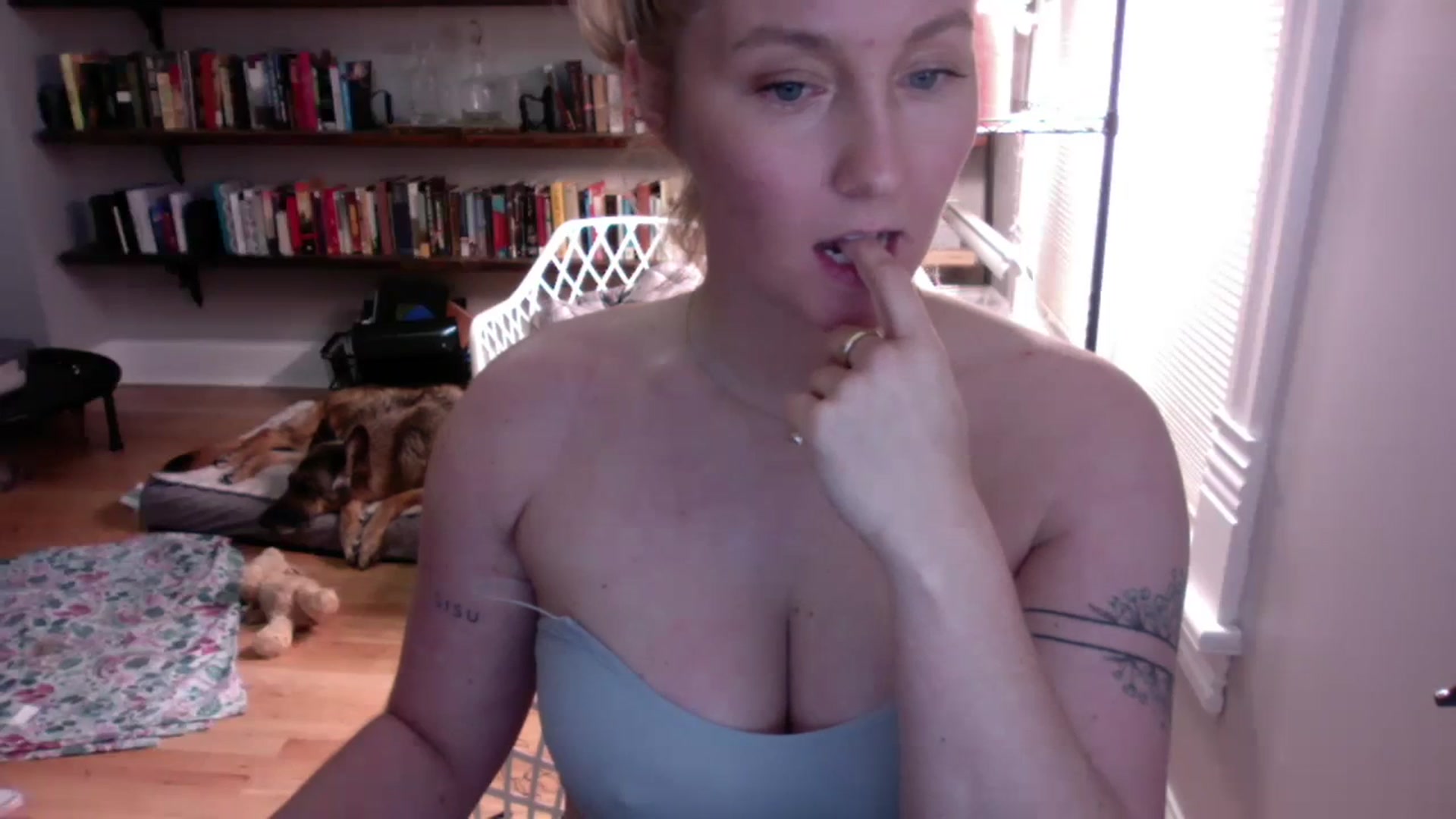 Gallery image thumbnail from BendyBlonde1's myfreecams stream on, 11/22/2023, 11:04 image 14 of 20