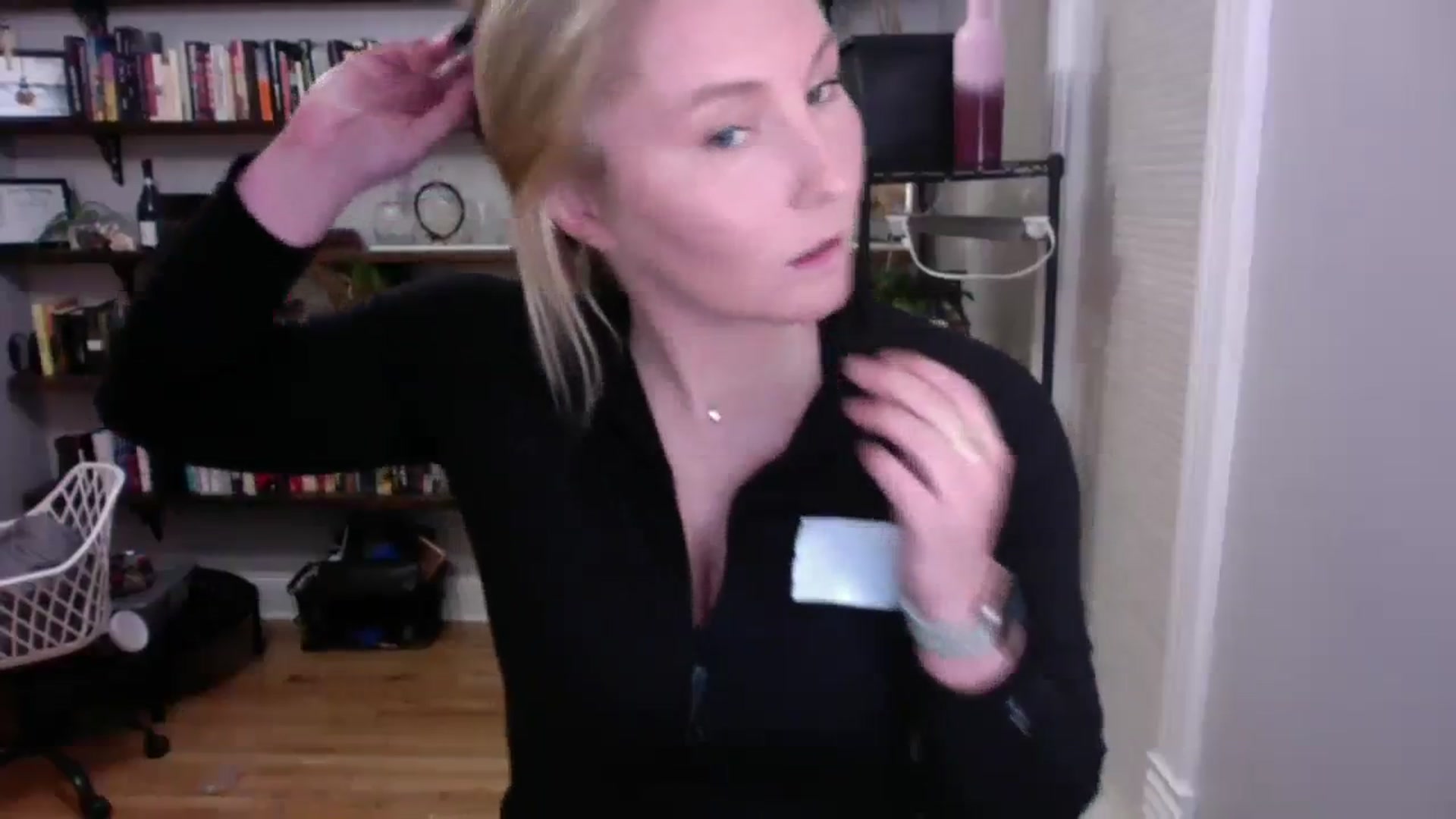 Gallery image thumbnail from BendyBlonde1's myfreecams stream on, 11/29/2023, 03:17 image 13 of 20