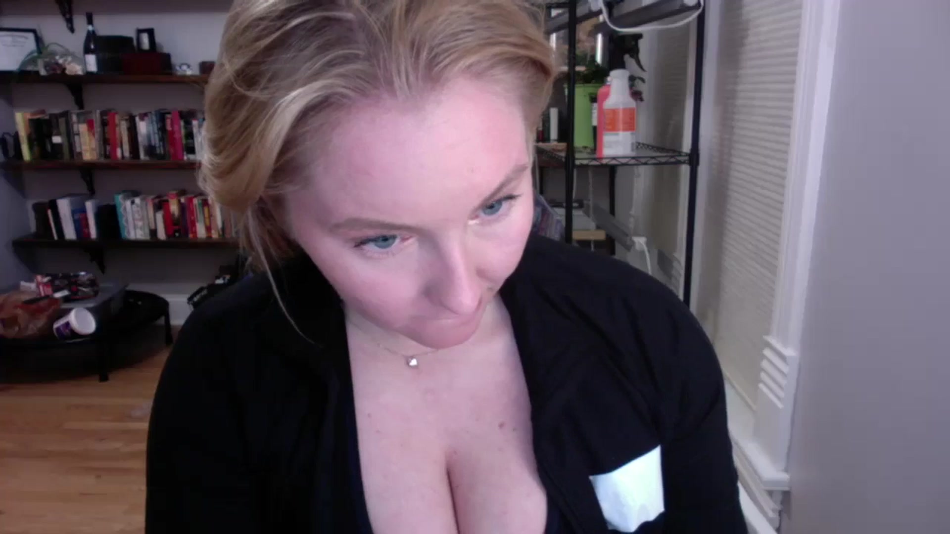Gallery image thumbnail from BendyBlonde1's myfreecams stream on, 11/29/2023, 05:18 image 20 of 20