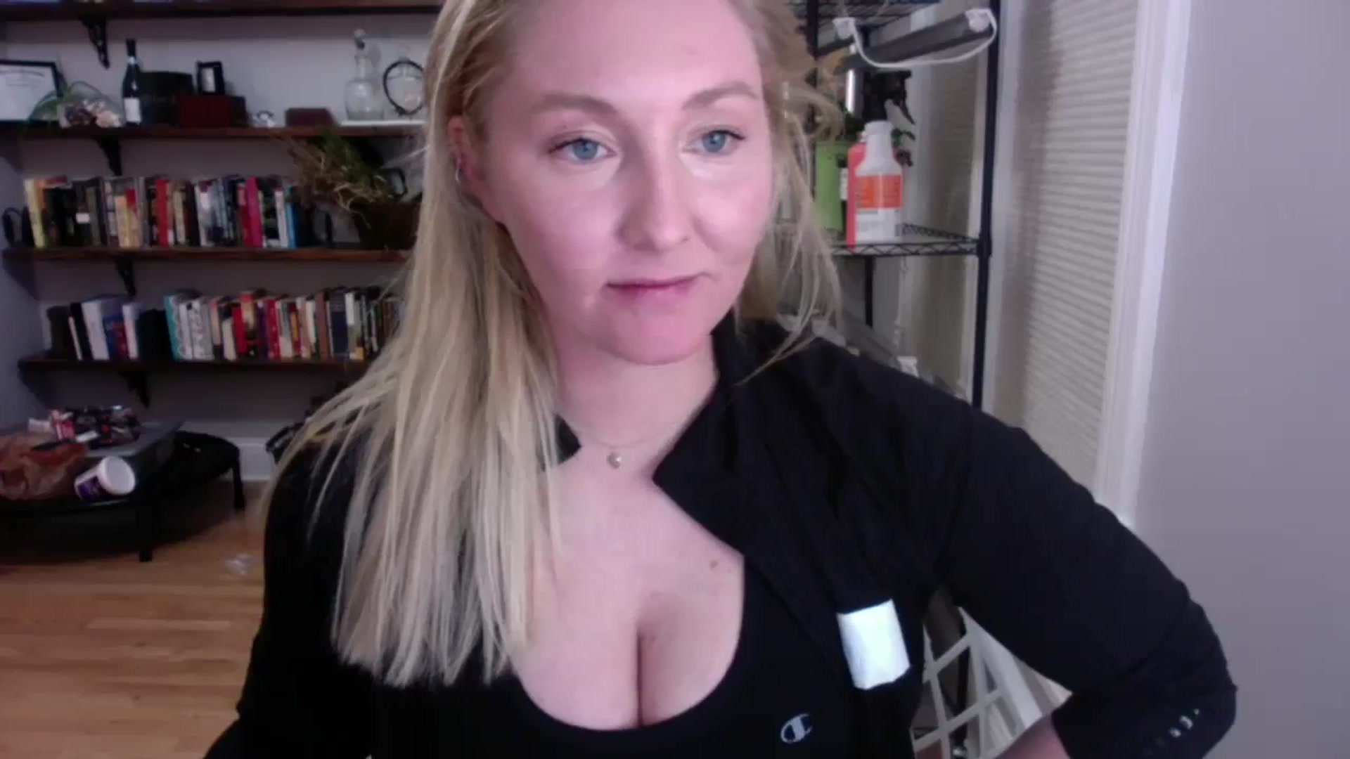 Gallery image thumbnail from BendyBlonde1's myfreecams stream on, 11/29/2023, 06:33 image 8 of 20
