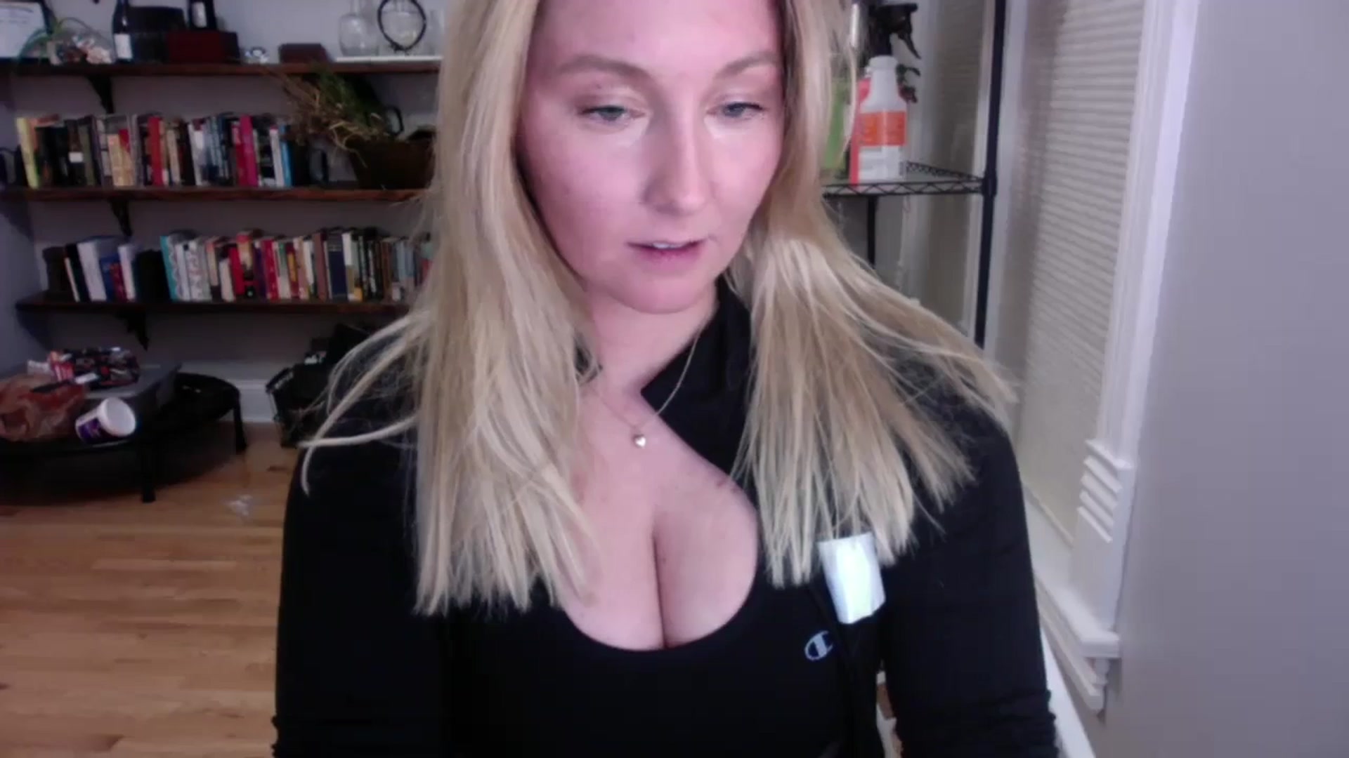 Gallery image thumbnail from BendyBlonde1's myfreecams stream on, 11/29/2023, 06:33 image 9 of 20