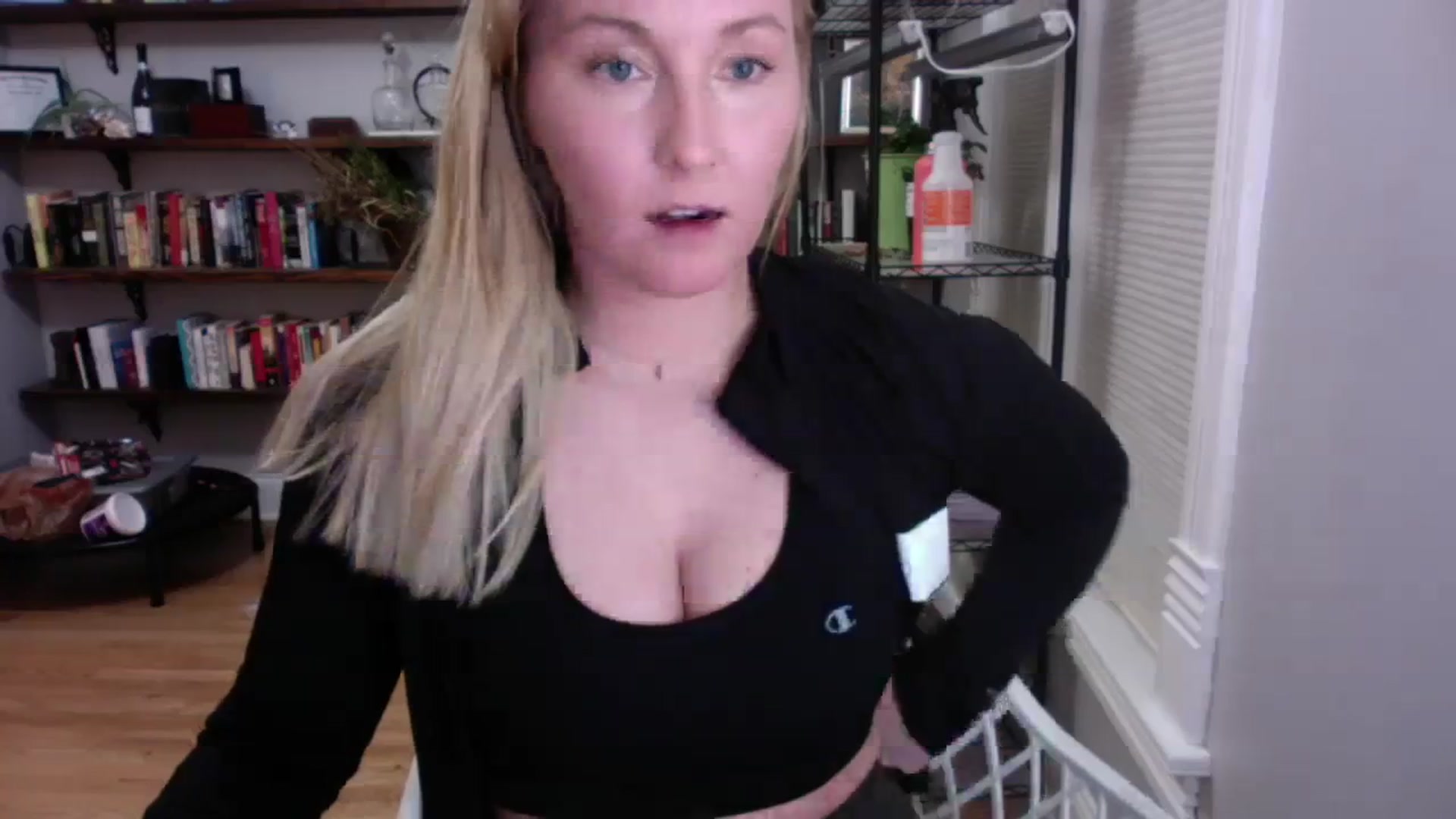 Gallery image thumbnail from BendyBlonde1's myfreecams stream on, 11/29/2023, 06:33 image 3 of 20