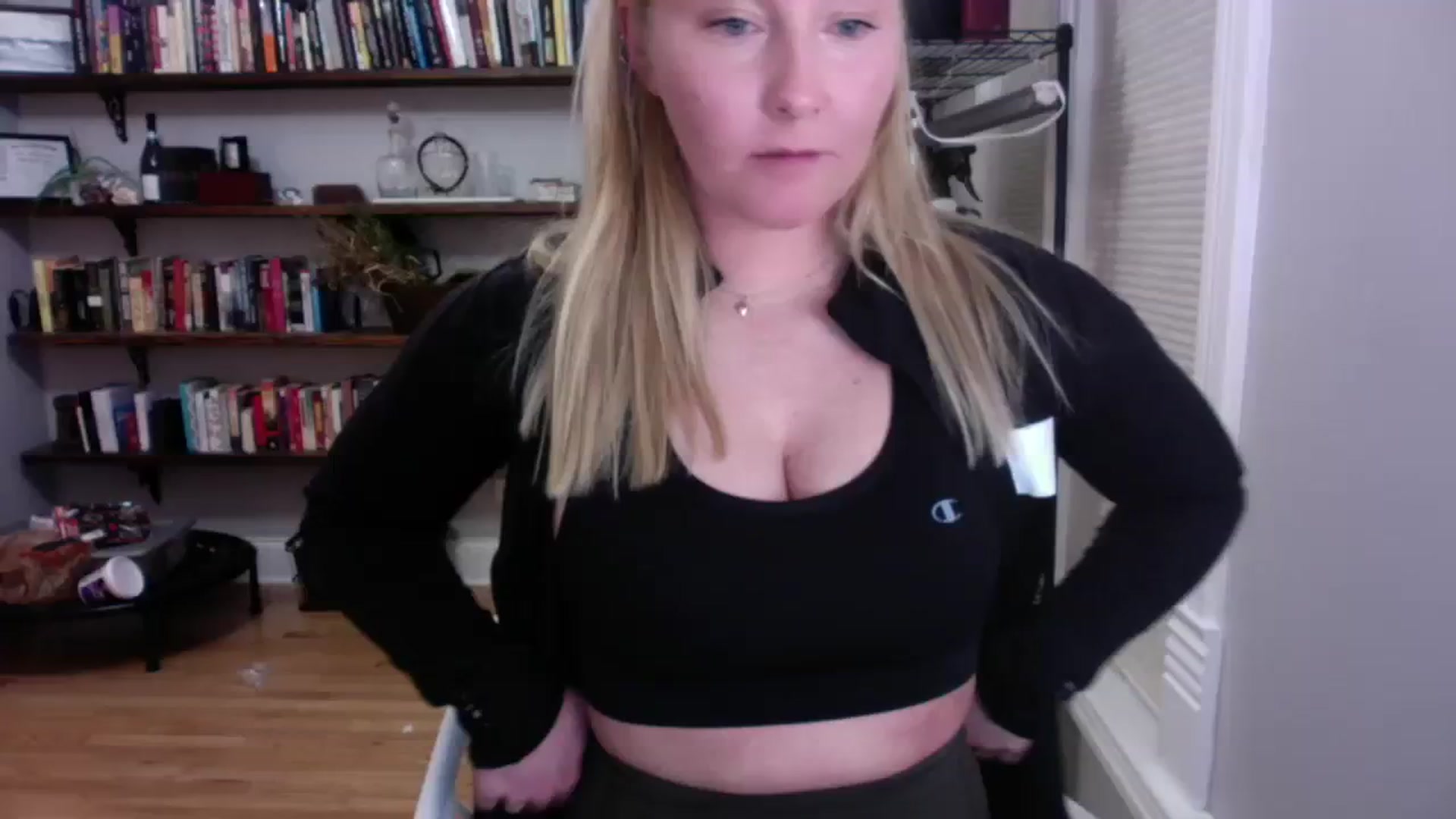 Gallery image thumbnail from BendyBlonde1's myfreecams stream on, 11/29/2023, 06:33 image 1 of 20