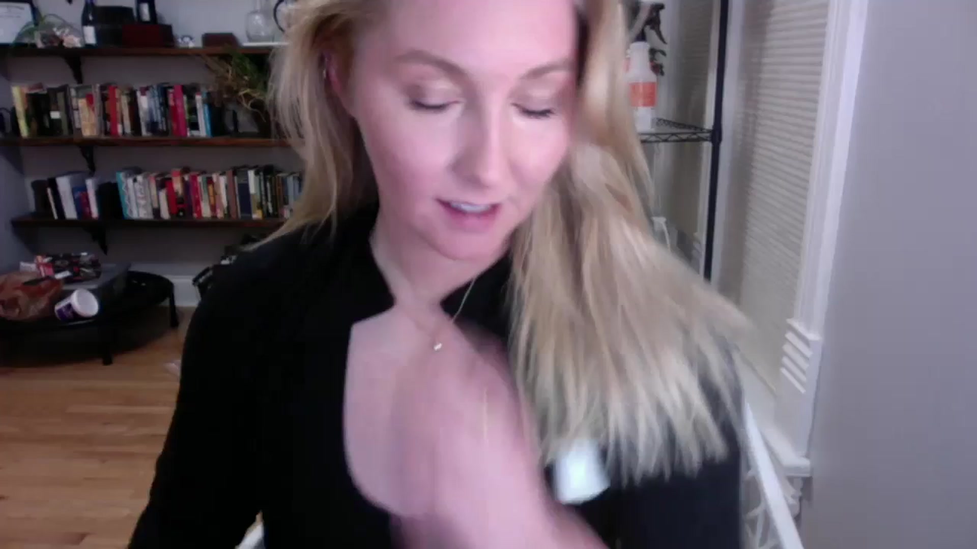 Gallery image thumbnail from BendyBlonde1's myfreecams stream on, 11/29/2023, 06:33 image 15 of 20