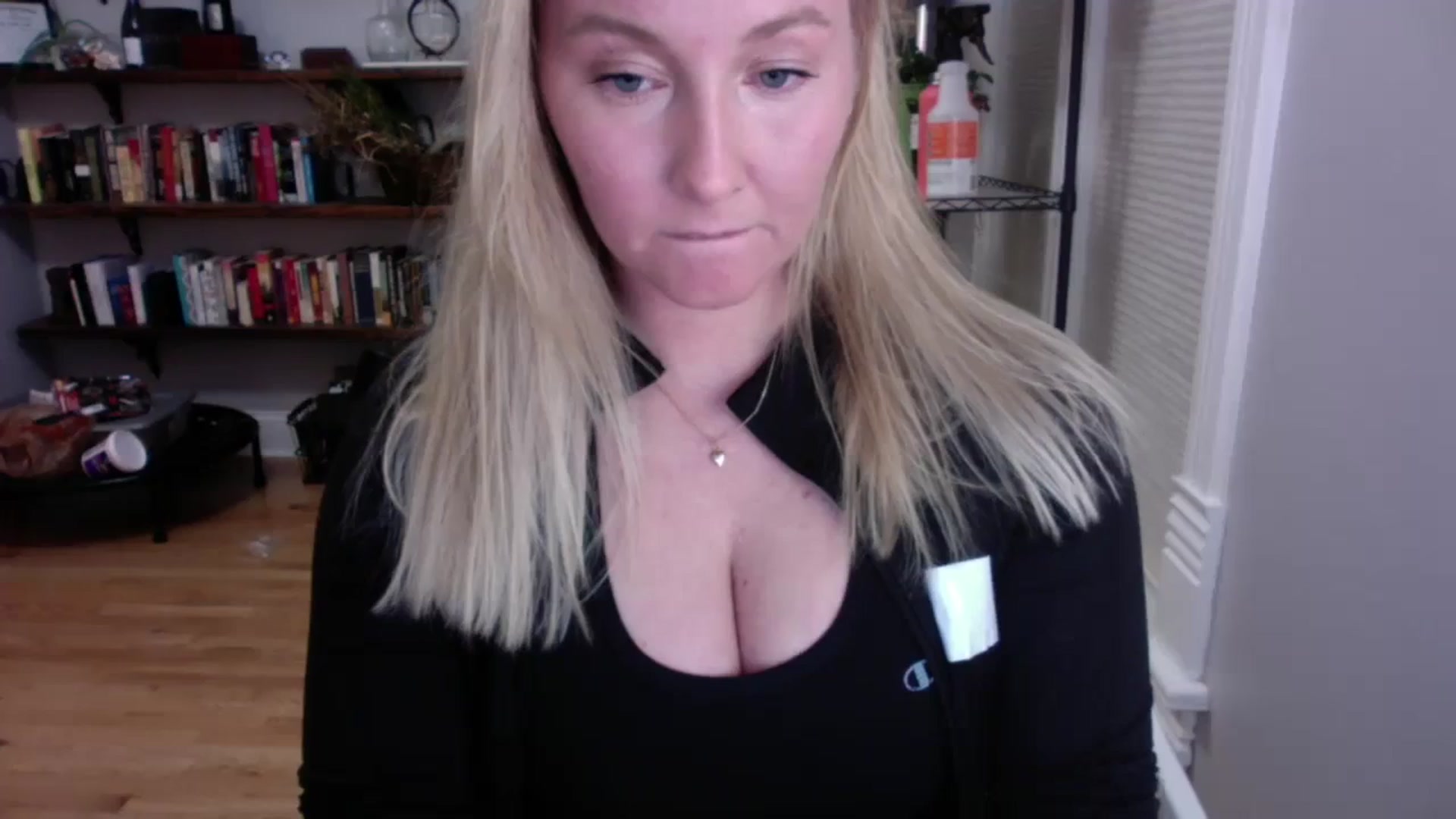 Gallery image thumbnail from BendyBlonde1's myfreecams stream on, 11/29/2023, 06:33 image 13 of 20