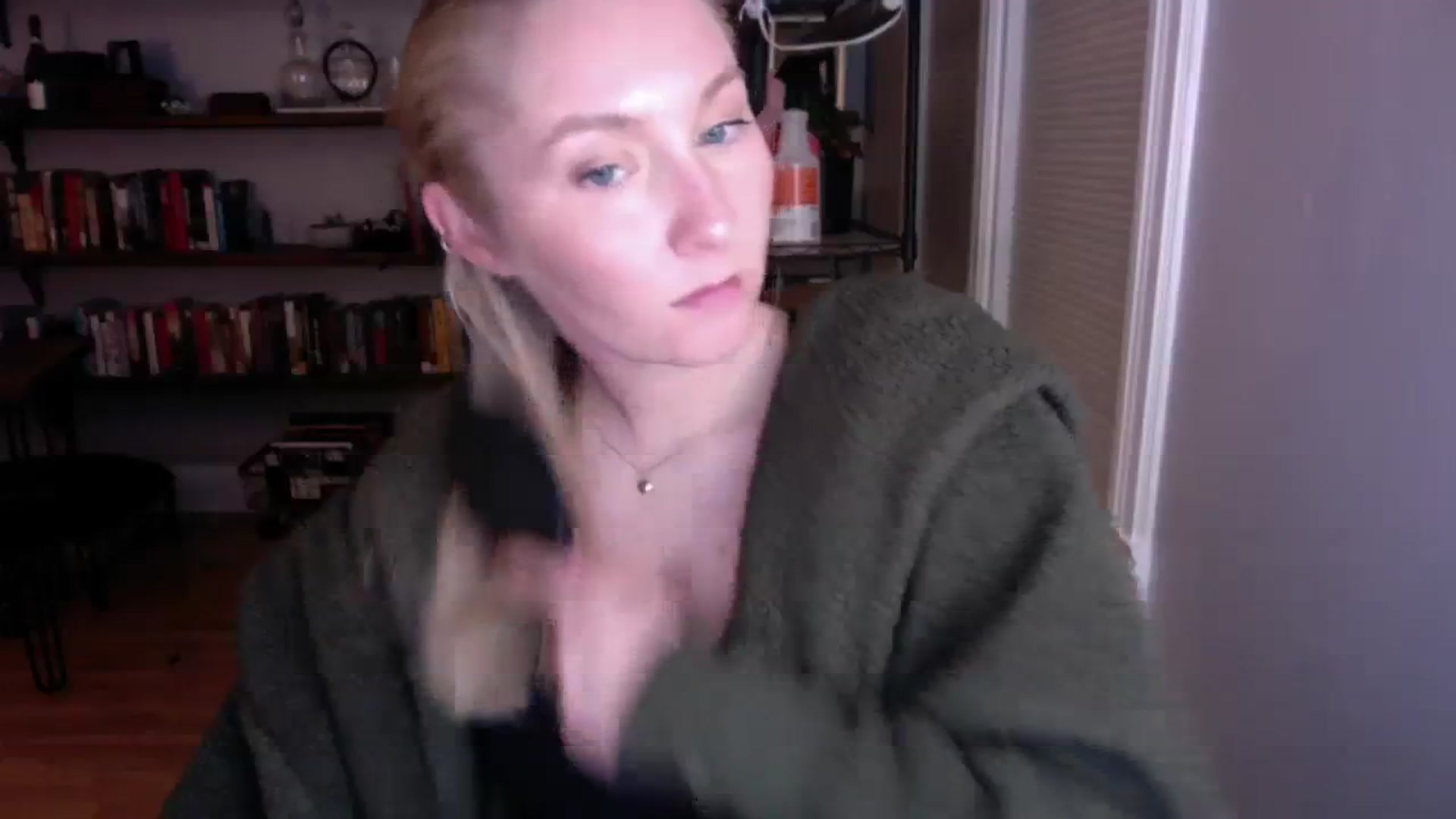Gallery image thumbnail from BendyBlonde1's myfreecams stream on, 12/05/2023, 06:07 image 19 of 20