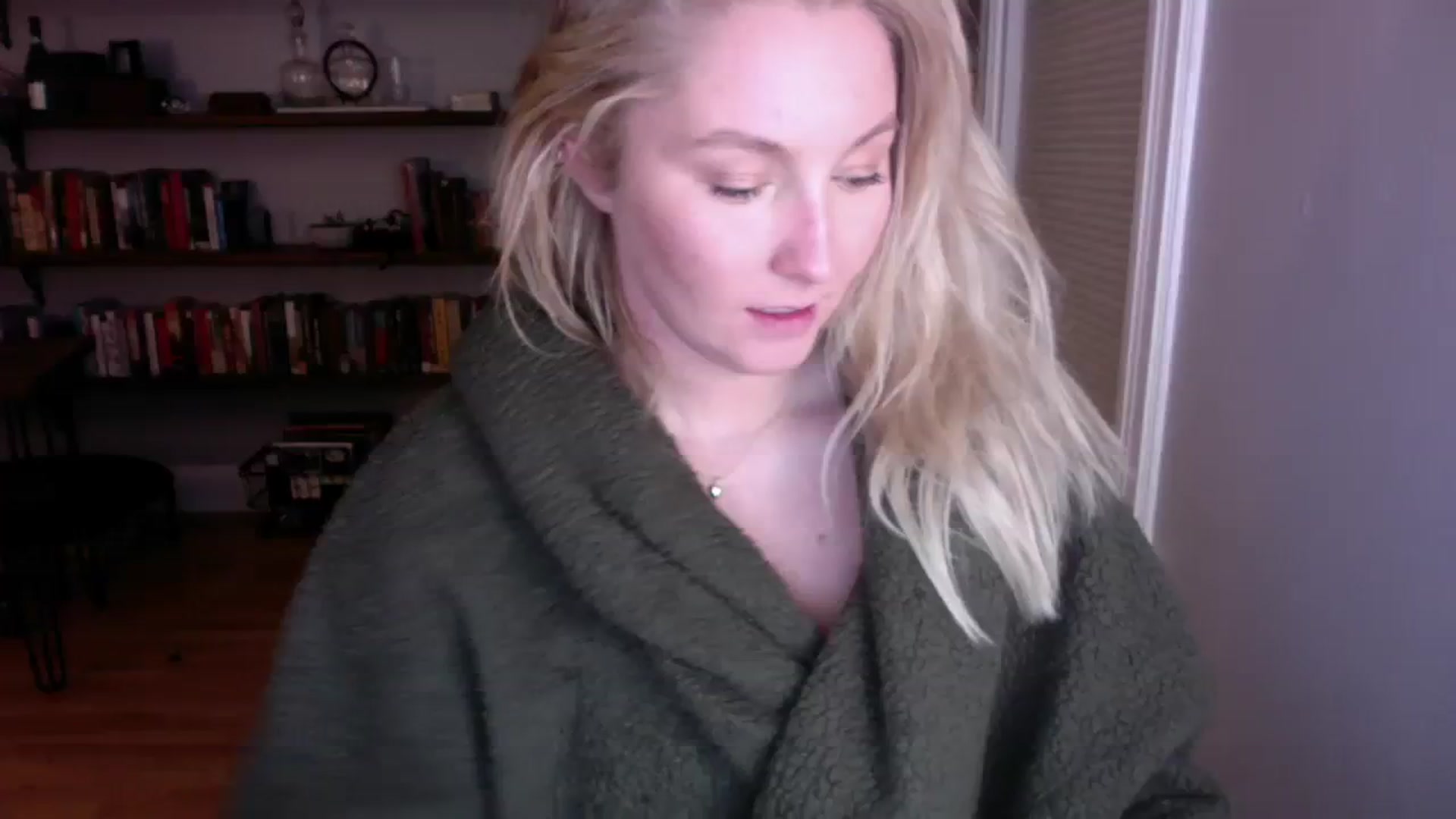 Gallery image thumbnail from BendyBlonde1's myfreecams stream on, 12/05/2023, 06:07 image 1 of 20