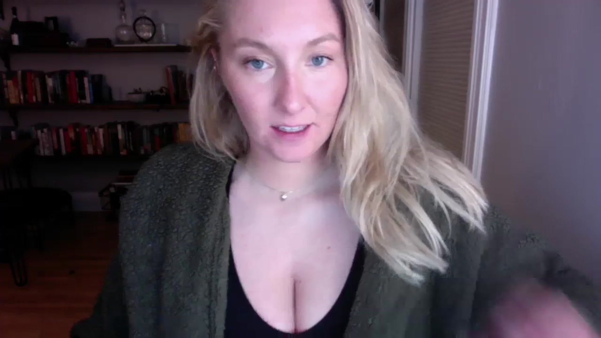 Gallery image thumbnail from BendyBlonde1's myfreecams stream on, 12/05/2023, 06:07 image 12 of 20