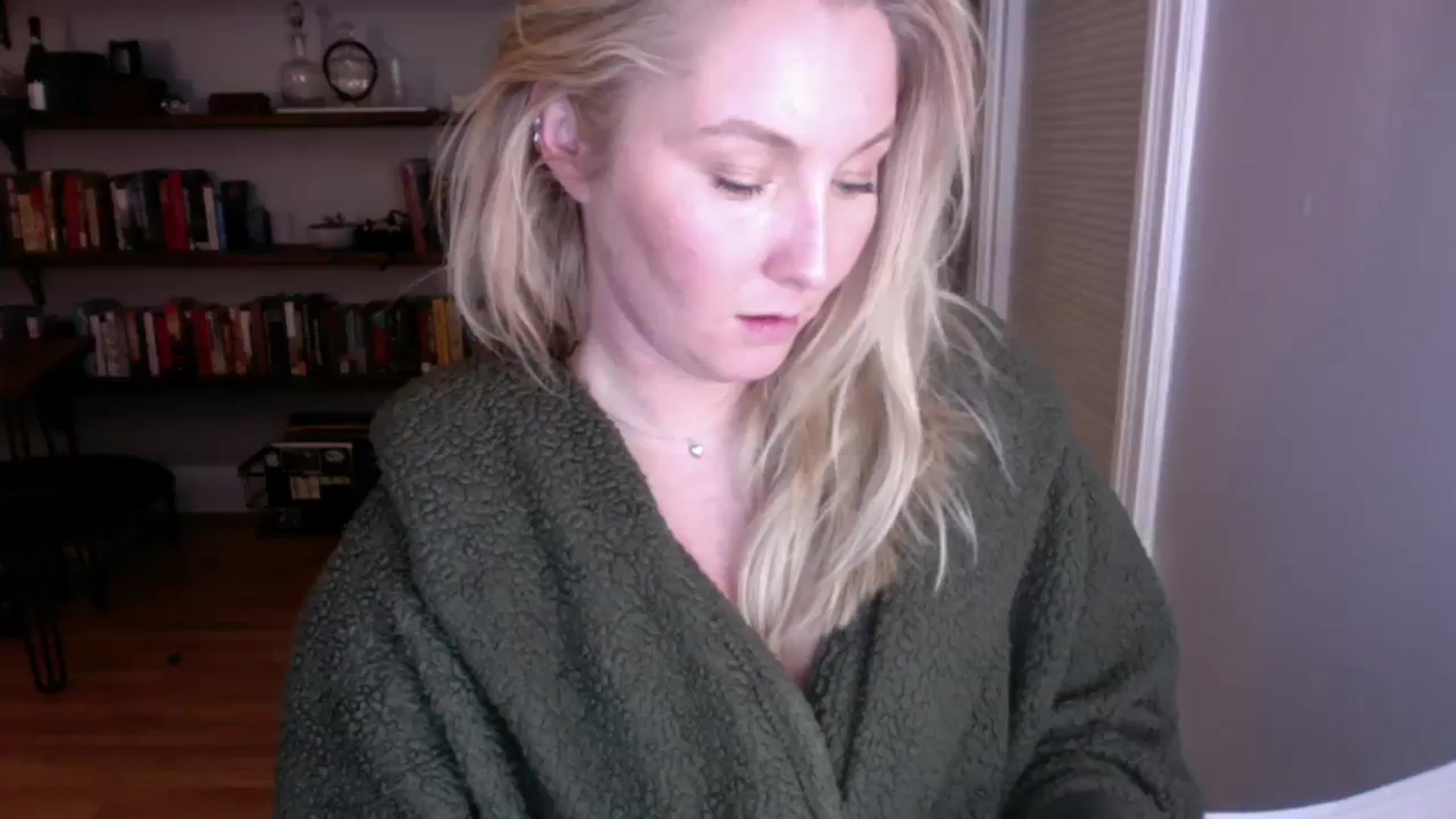Gallery image thumbnail from BendyBlonde1's myfreecams stream on, 12/05/2023, 06:07 image 11 of 20