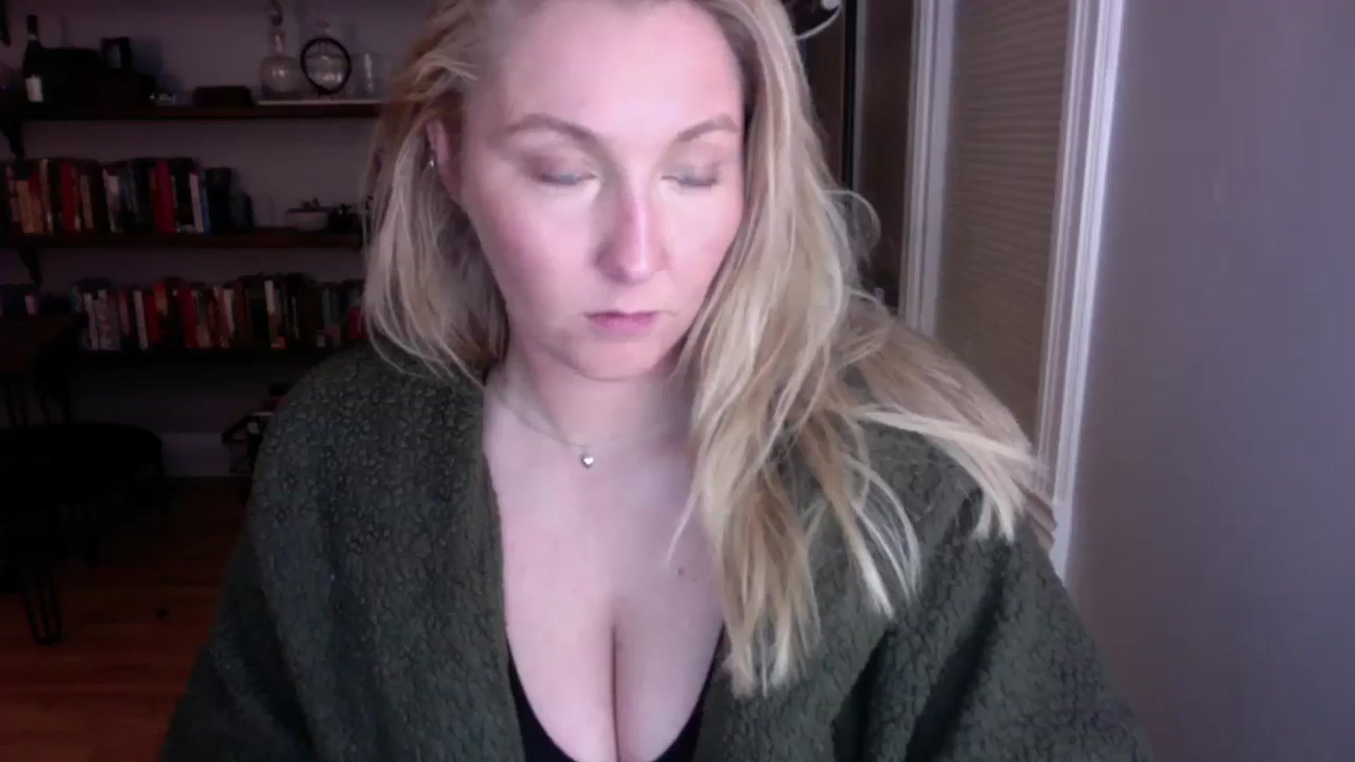 Gallery image thumbnail from BendyBlonde1's myfreecams stream on, 12/05/2023, 06:07 image 13 of 20