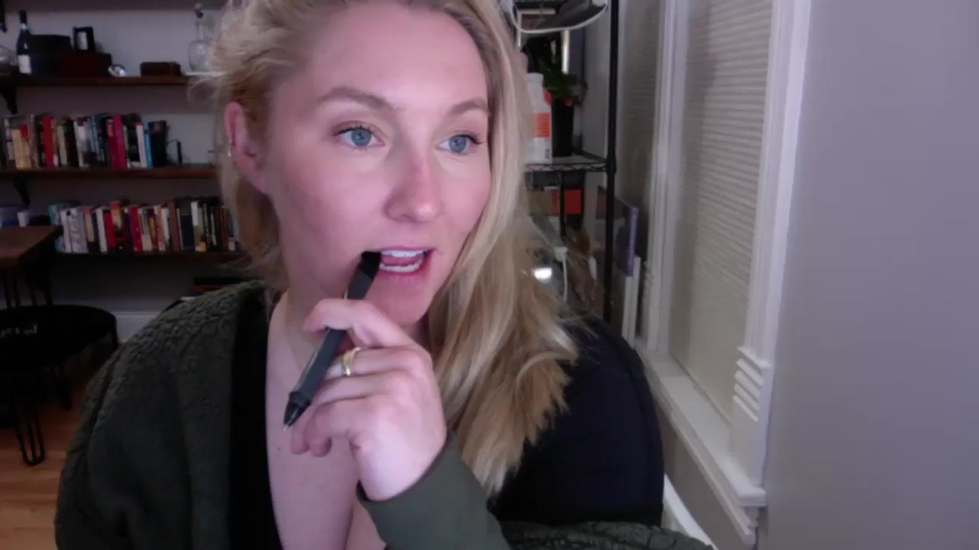 Gallery image thumbnail from BendyBlonde1's myfreecams stream on, 12/05/2023, 09:14 image 1 of 20