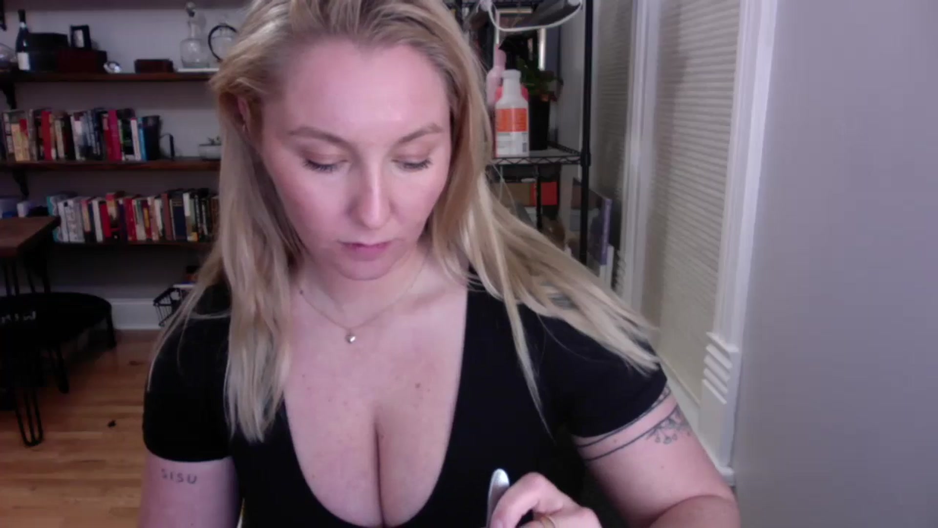 Gallery image thumbnail from BendyBlonde1's myfreecams stream on, 12/05/2023, 09:14 image 19 of 20