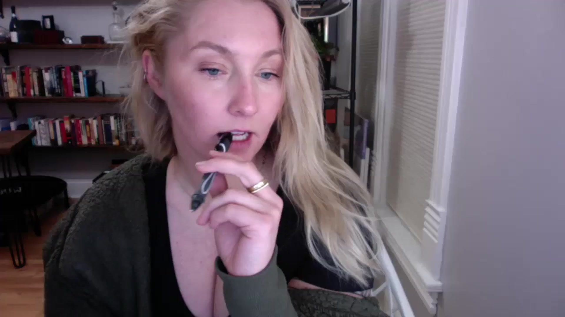 Gallery image thumbnail from BendyBlonde1's myfreecams stream on, 12/05/2023, 09:14 image 3 of 20