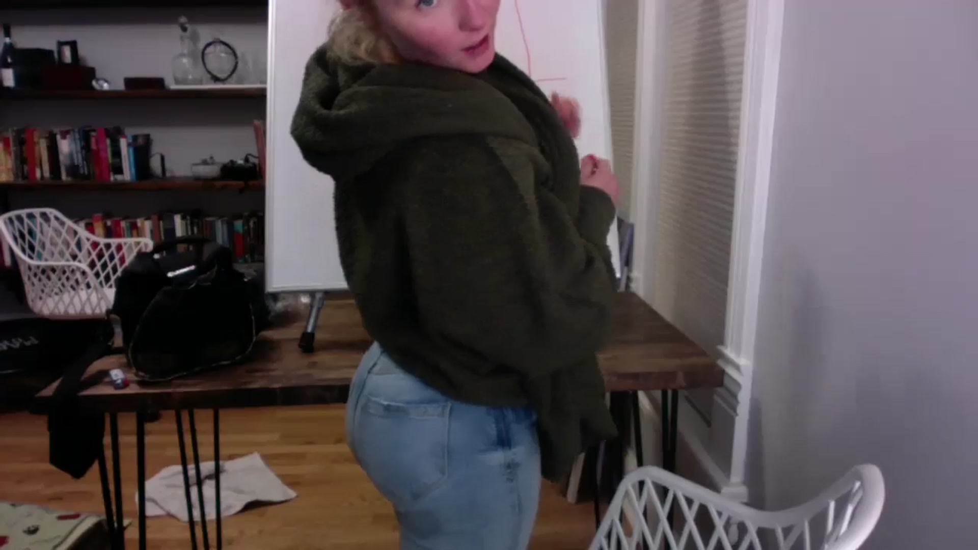 Gallery image thumbnail from BendyBlonde1's myfreecams stream on, 12/22/2023, 06:36 image 2 of 20