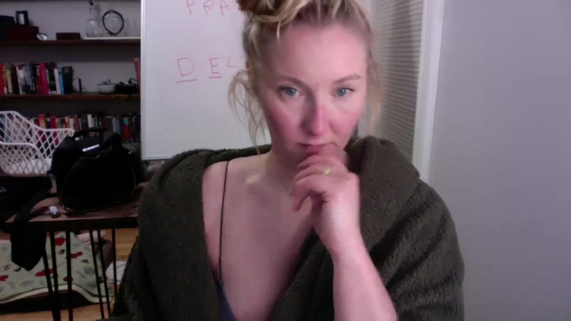 Gallery image thumbnail from BendyBlonde1's myfreecams stream on, 12/22/2023, 06:36 image 13 of 20