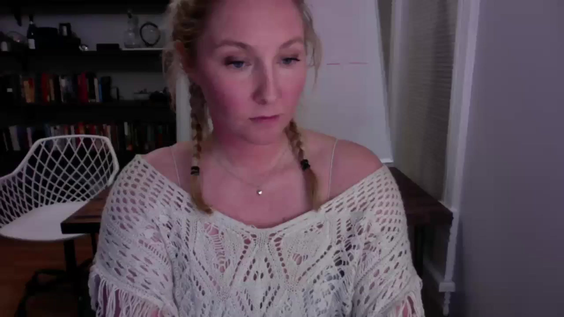 Gallery image thumbnail from BendyBlonde1's myfreecams stream on, 12/27/2023, 03:42 image 6 of 20