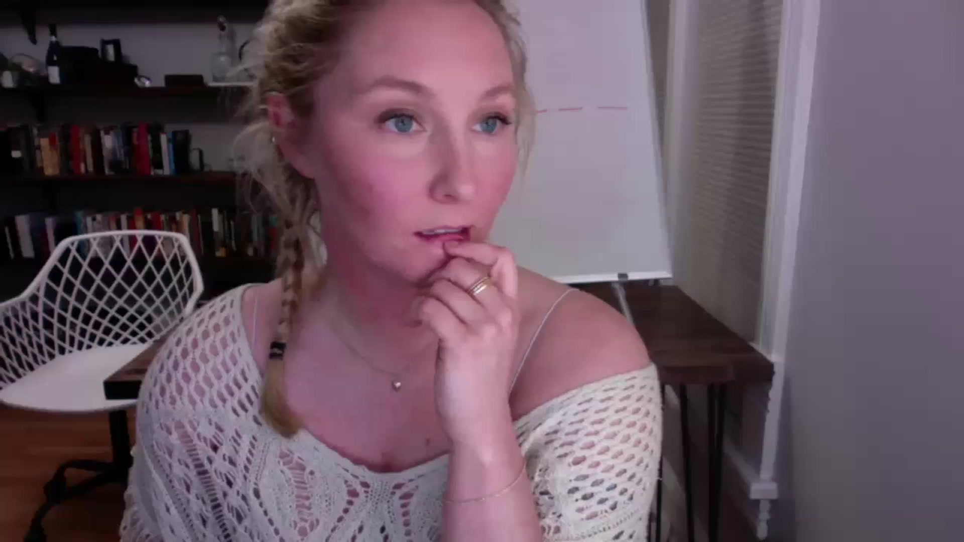 Gallery image thumbnail from BendyBlonde1's myfreecams stream on, 12/27/2023, 03:42 image 9 of 20
