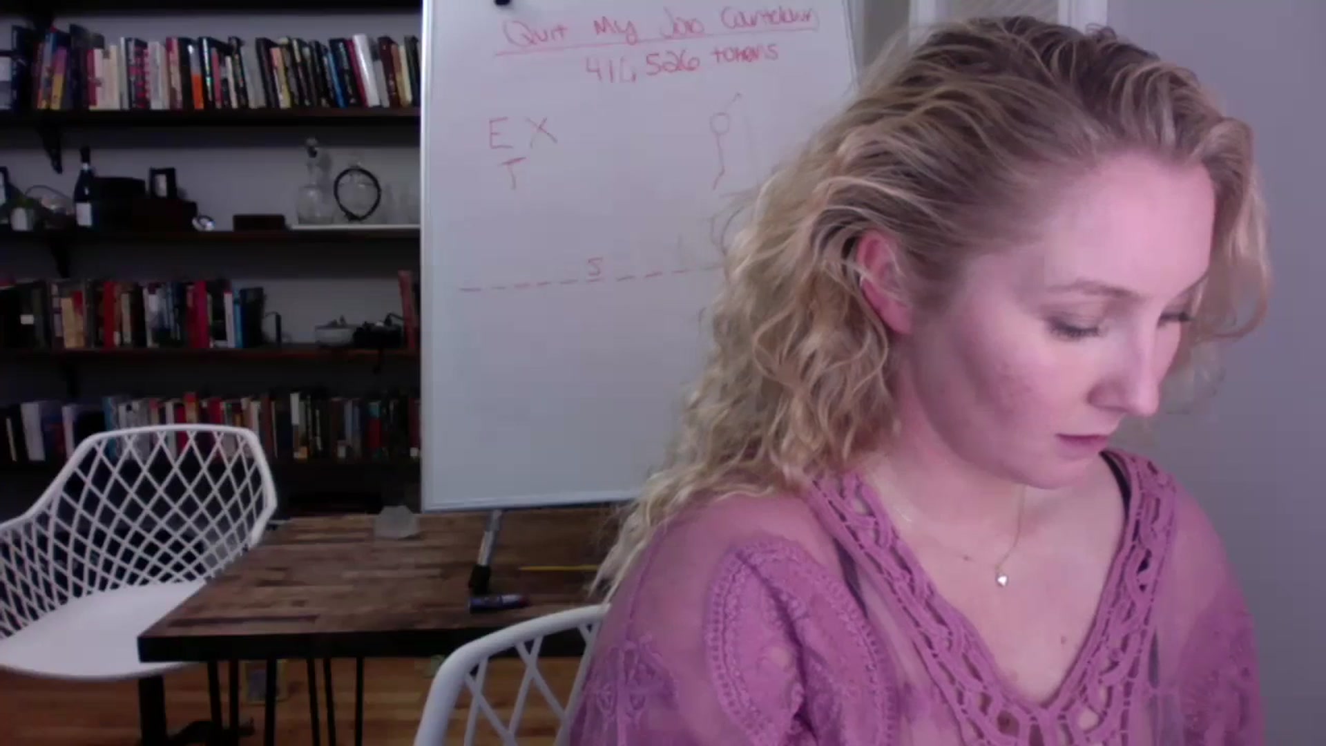 Gallery image thumbnail from BendyBlonde1's myfreecams stream on, 12/27/2023, 08:01 image 12 of 20