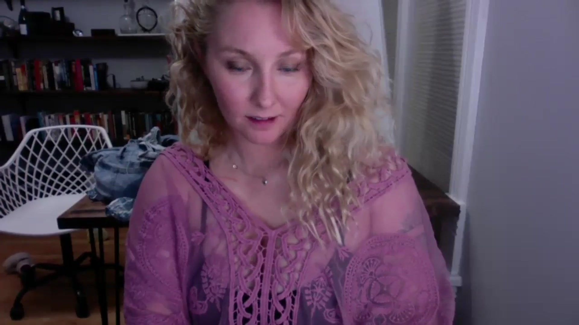 Gallery image thumbnail from BendyBlonde1's myfreecams stream on, 12/27/2023, 08:01 image 15 of 20