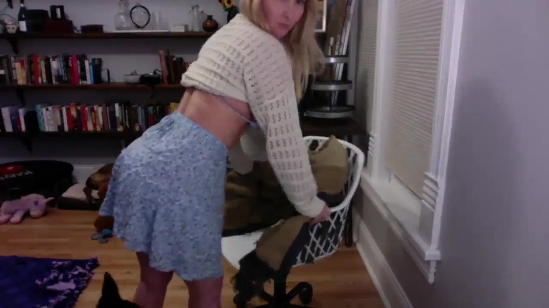 Gallery image thumbnail from BendyBlonde1's myfreecams stream on, 01/10/2024, 08:08 image 5 of 20