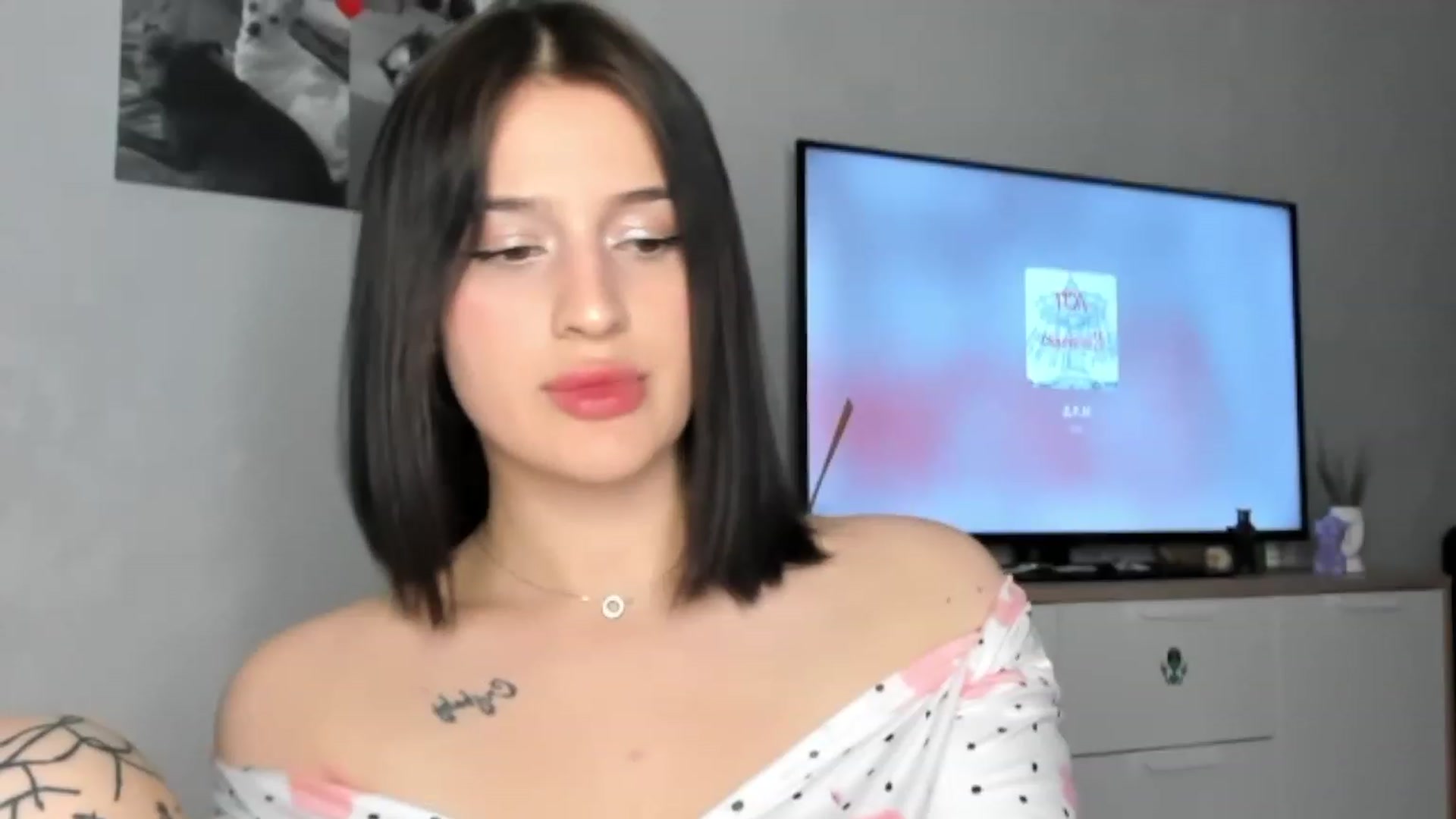 Gallery image thumbnail from BennetLorin__'s myfreecams stream on, 03/25/2023, 16:31 image 15 of 20