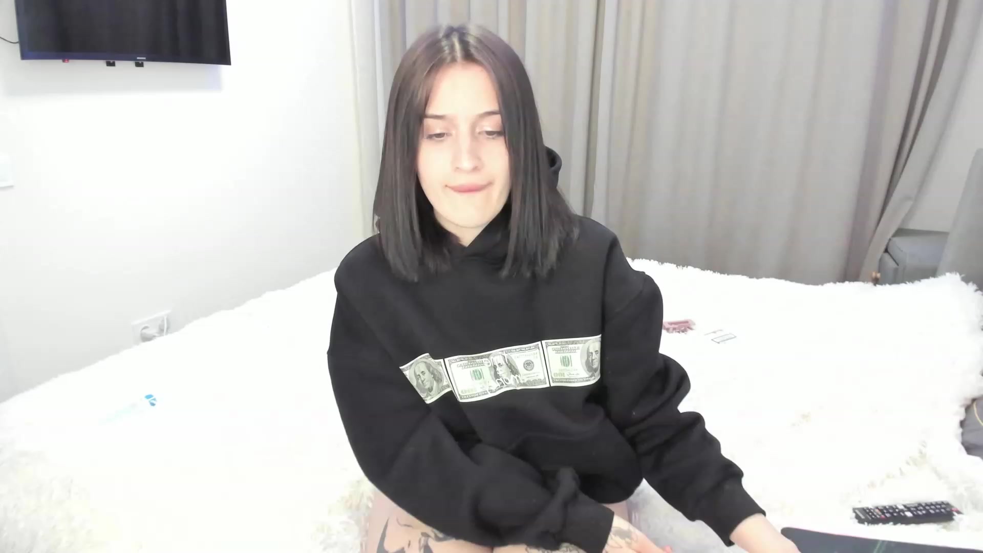 Gallery image thumbnail from BennetLorin__'s myfreecams stream on, 04/15/2023, 20:46 image 18 of 20