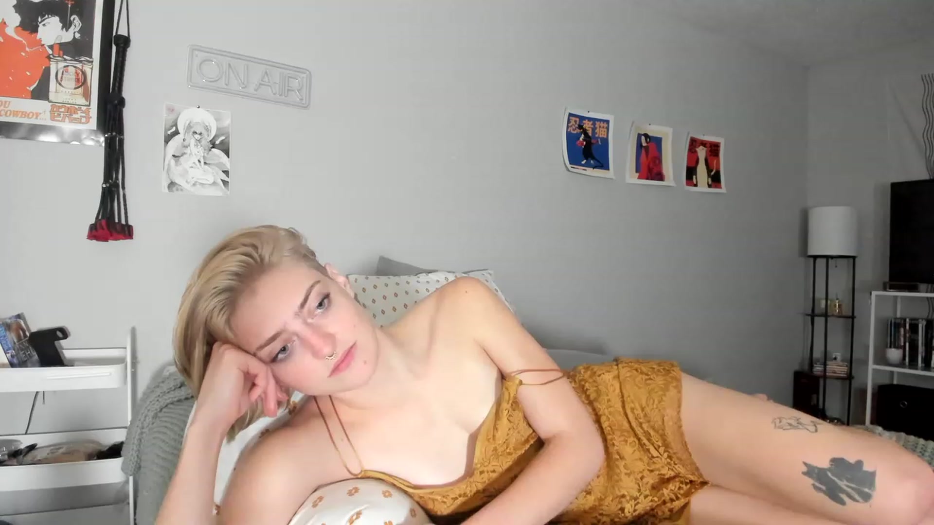 Gallery image thumbnail from BennieJett's myfreecams stream on, 12/10/2022, 18:19 image 15 of 20