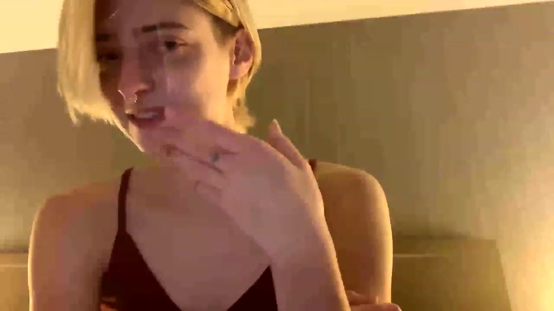 Gallery image thumbnail from BennieJett's myfreecams stream on, 12/15/2022, 05:07 image 16 of 20