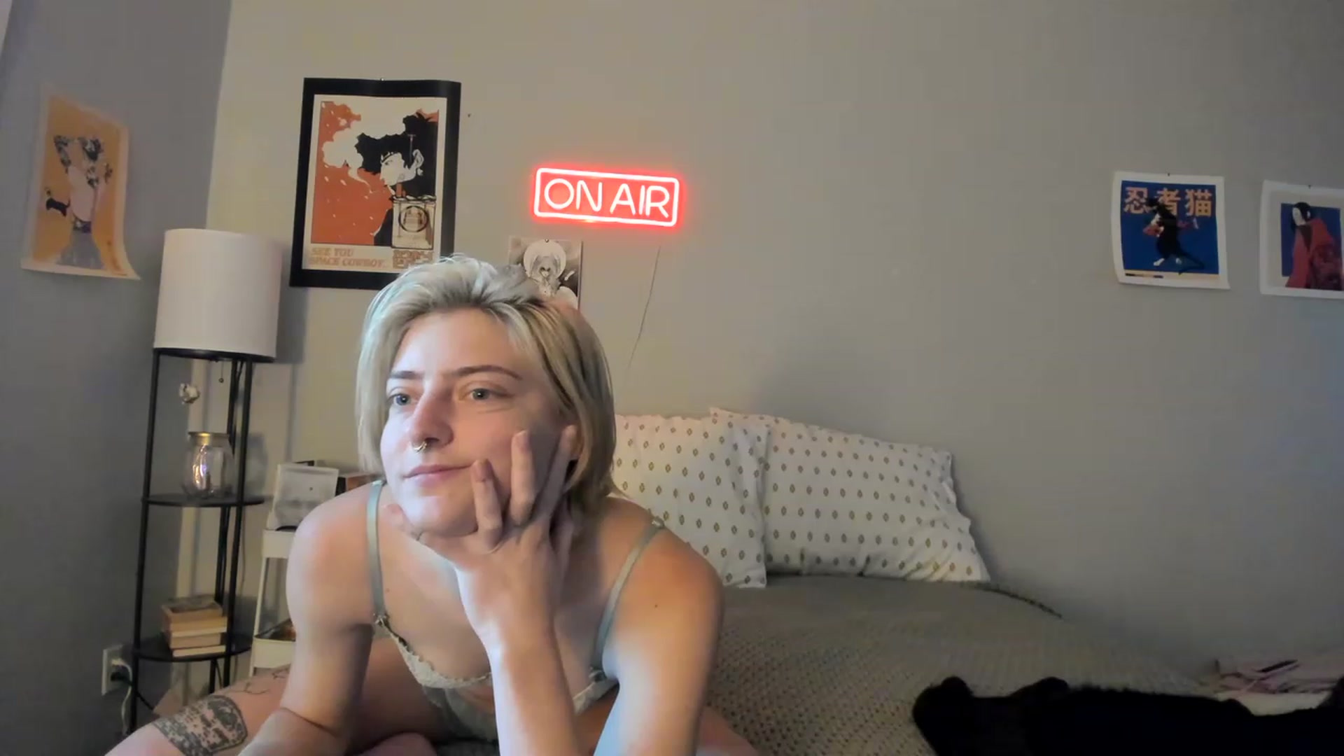 Gallery image thumbnail from BennieJett's myfreecams stream on, 12/28/2022, 19:24 image 16 of 20