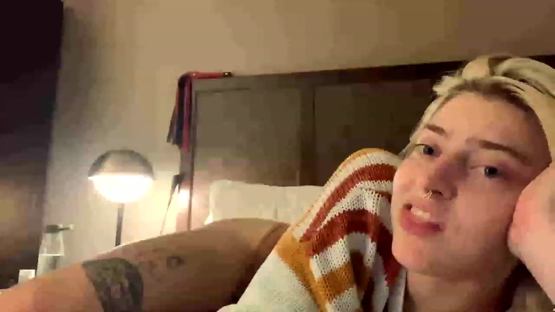 Gallery image thumbnail from BennieJett's myfreecams stream on, 01/06/2023, 04:36 image 2 of 20
