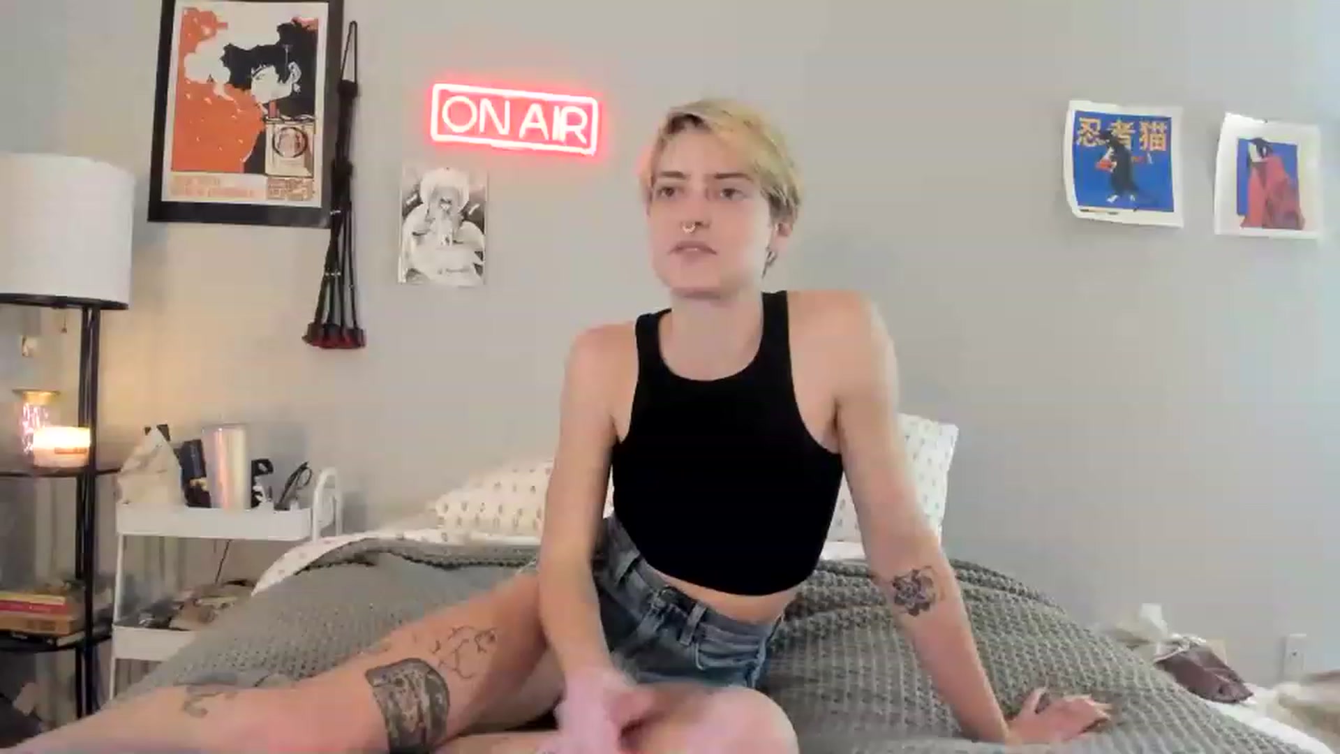 Gallery image thumbnail from BennieJett's myfreecams stream on, 01/18/2023, 22:43 image 1 of 20