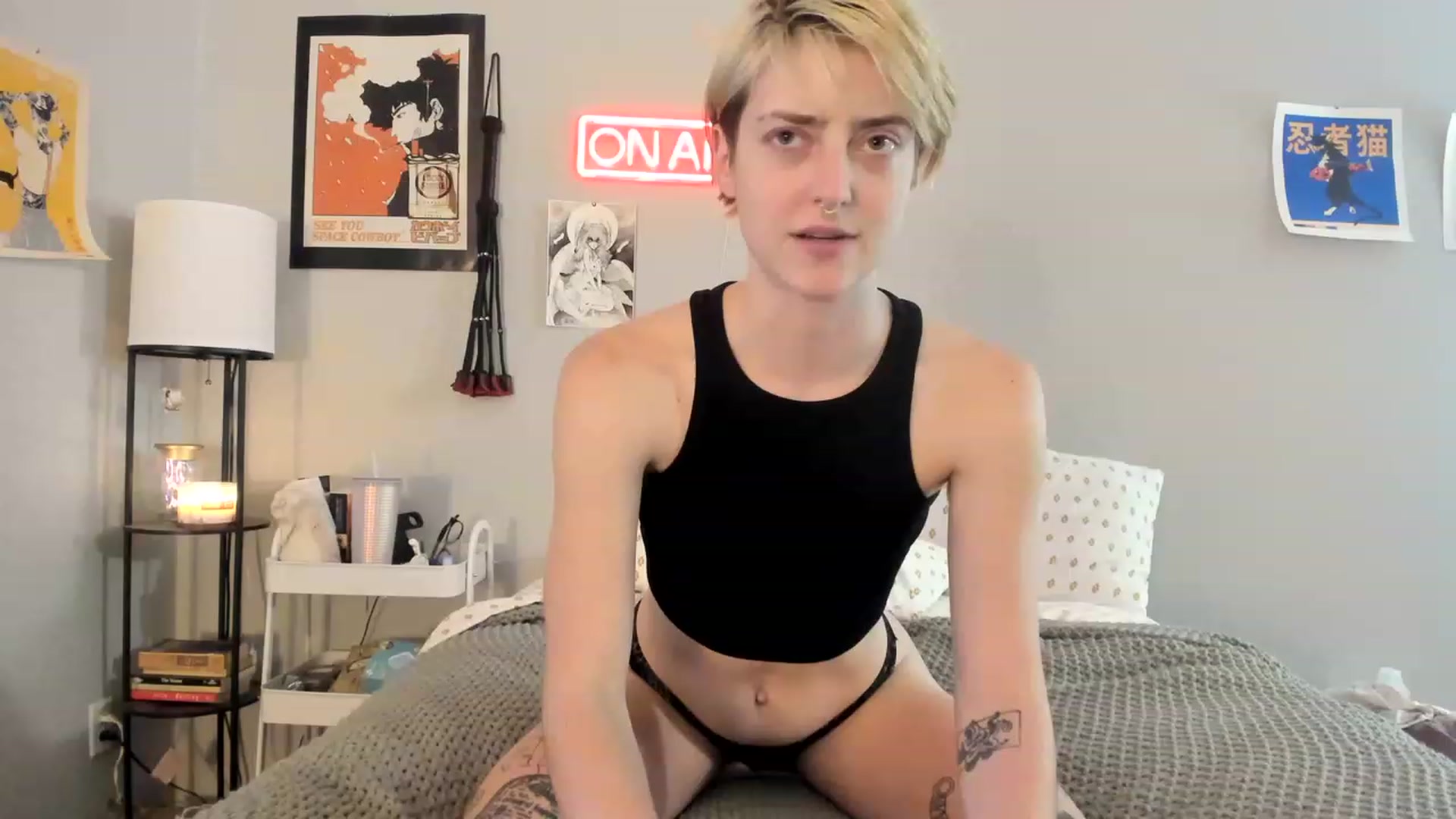 Gallery image thumbnail from BennieJett's myfreecams stream on, 01/19/2023, 24:27 image 10 of 20