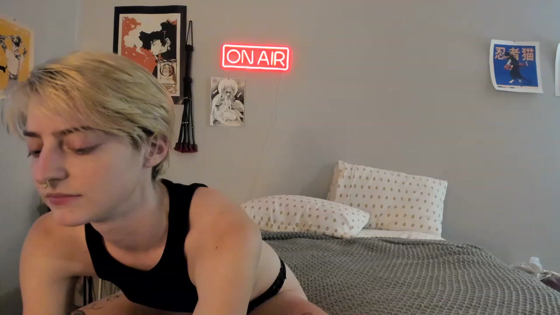 Gallery image thumbnail from BennieJett's myfreecams stream on, 01/19/2023, 24:27 image 14 of 20