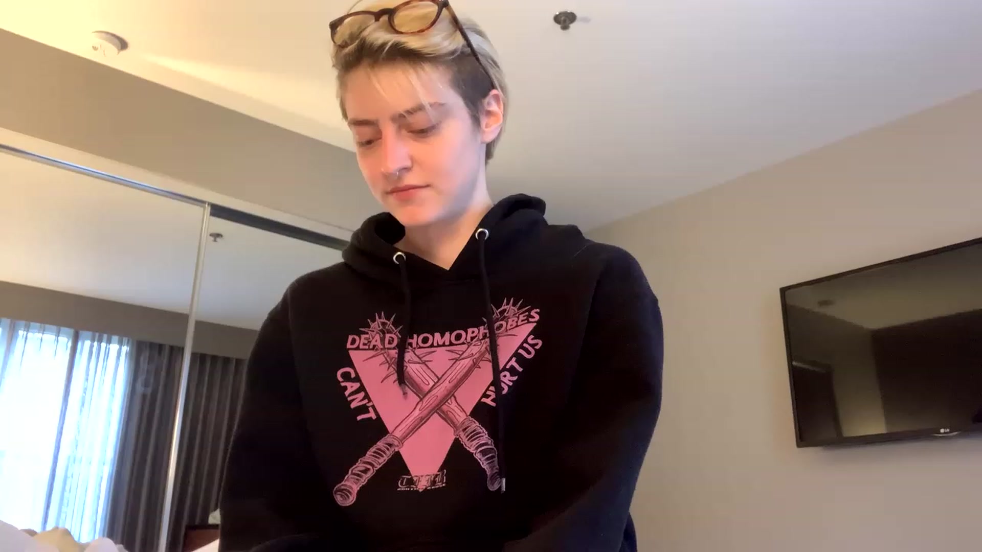 Gallery image thumbnail from BennieJett's myfreecams stream on, 02/01/2023, 18:52 image 19 of 20