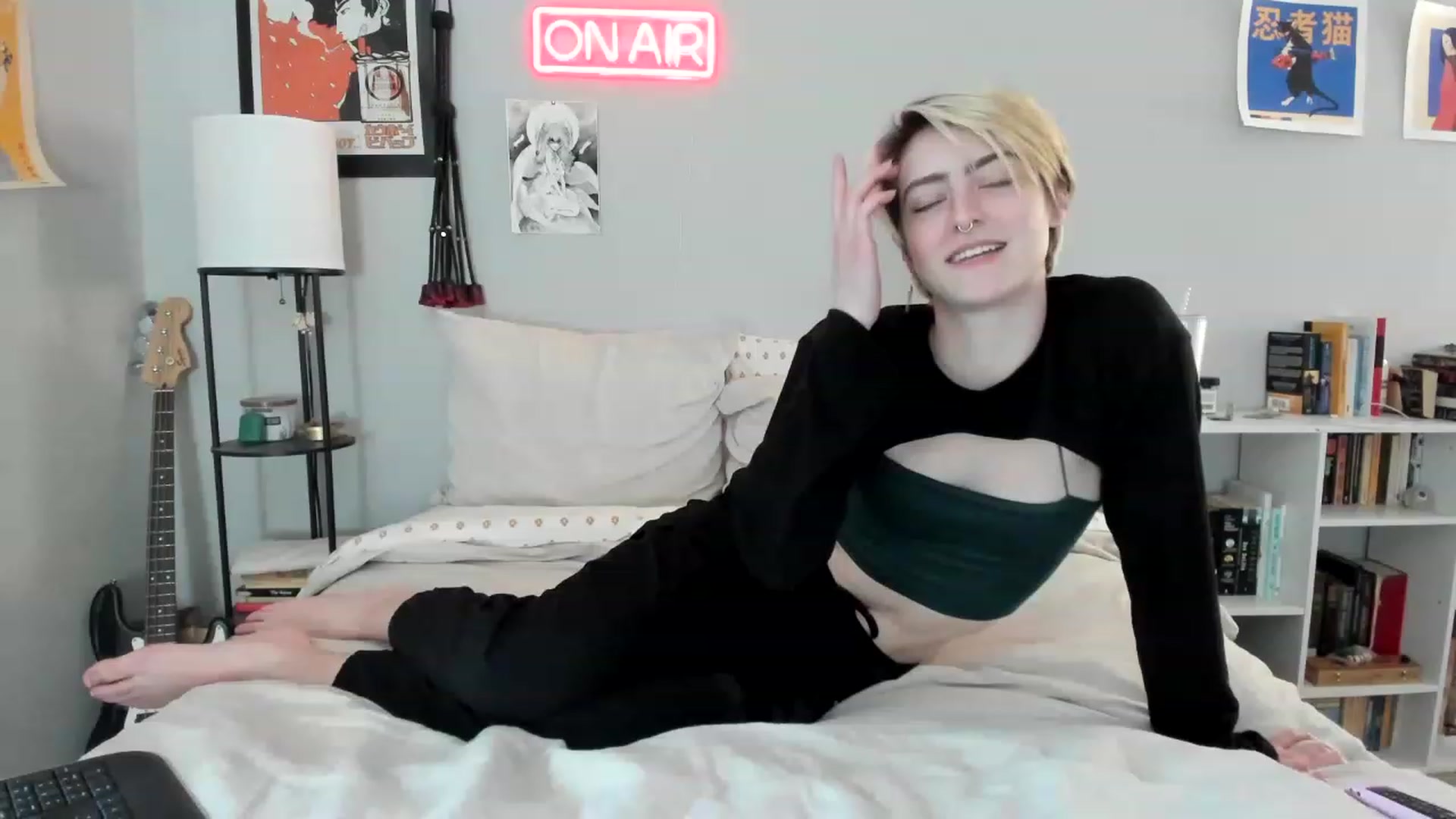 Gallery image thumbnail from BennieJett's myfreecams stream on, 03/16/2023, 23:28 image 8 of 20