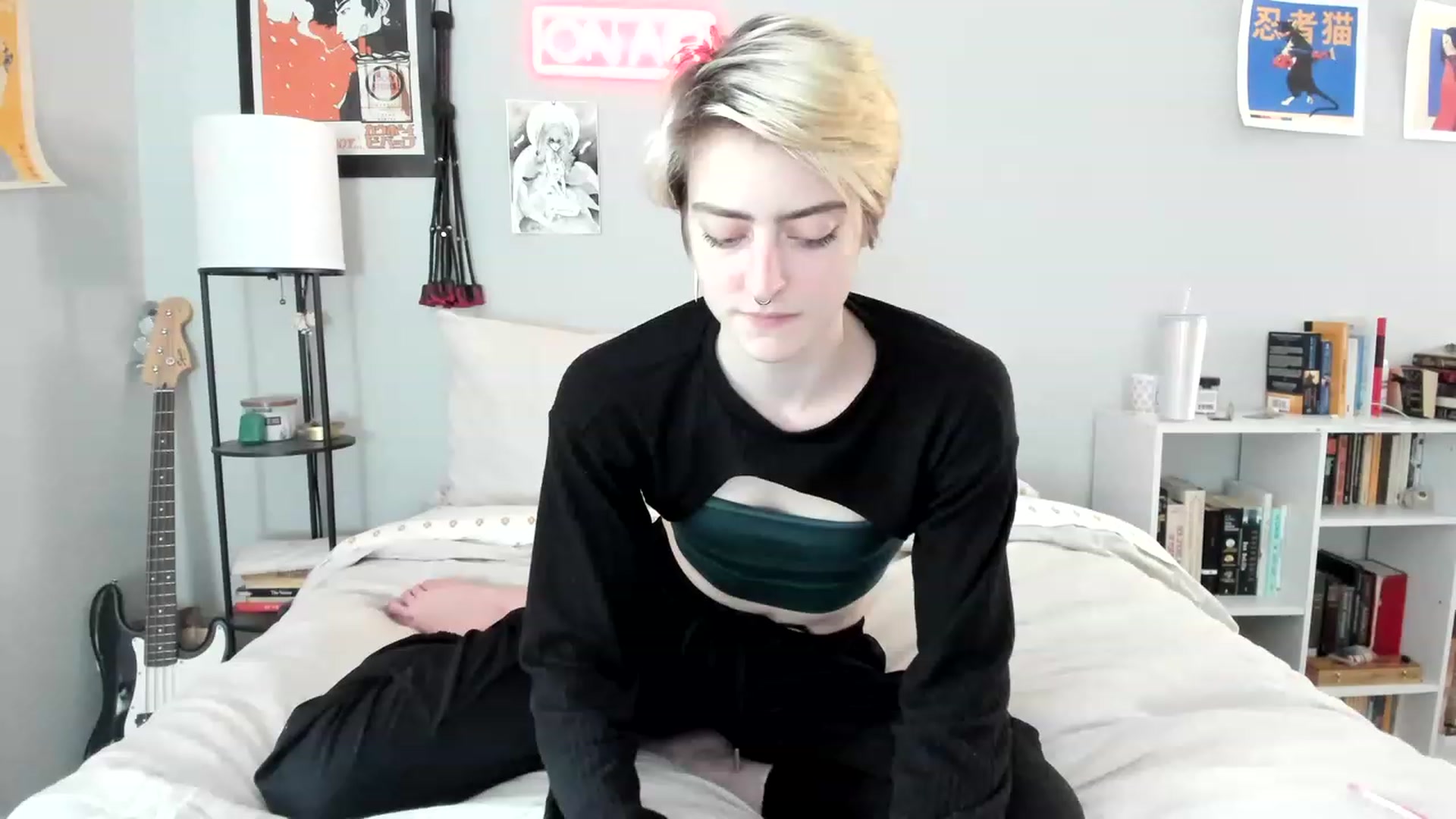 Gallery image thumbnail from BennieJett's myfreecams stream on, 03/16/2023, 23:28 image 12 of 20