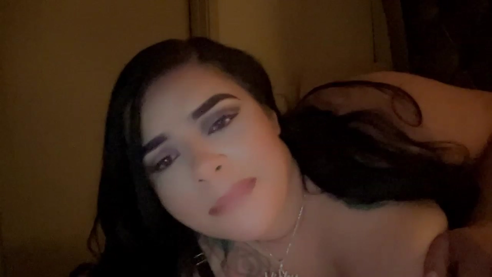 Gallery image thumbnail from Bentleybella's myfreecams stream on, 01/07/2023, 11:22 image 15 of 20
