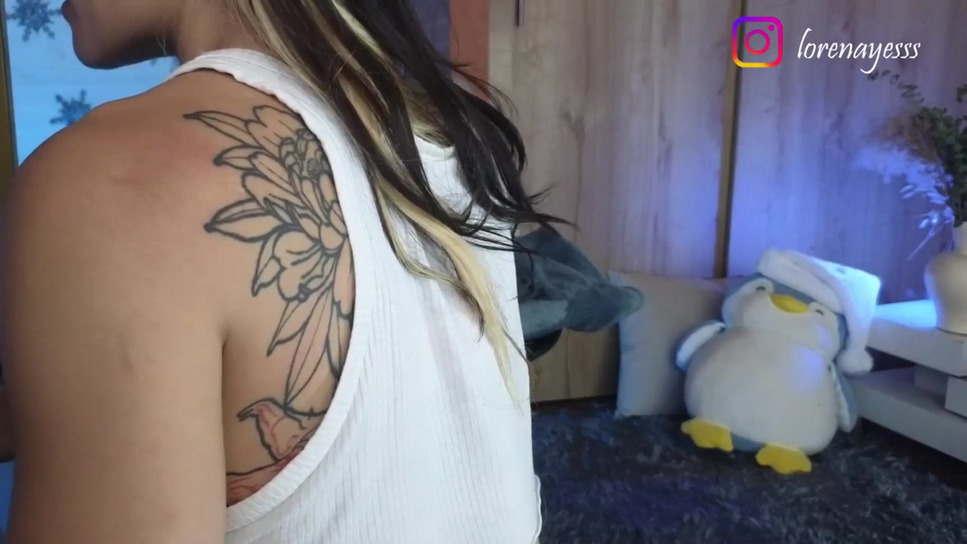Gallery image thumbnail from Bernadettte's myfreecams stream on, 12/26/2024, 14:10 image 11 of 20
