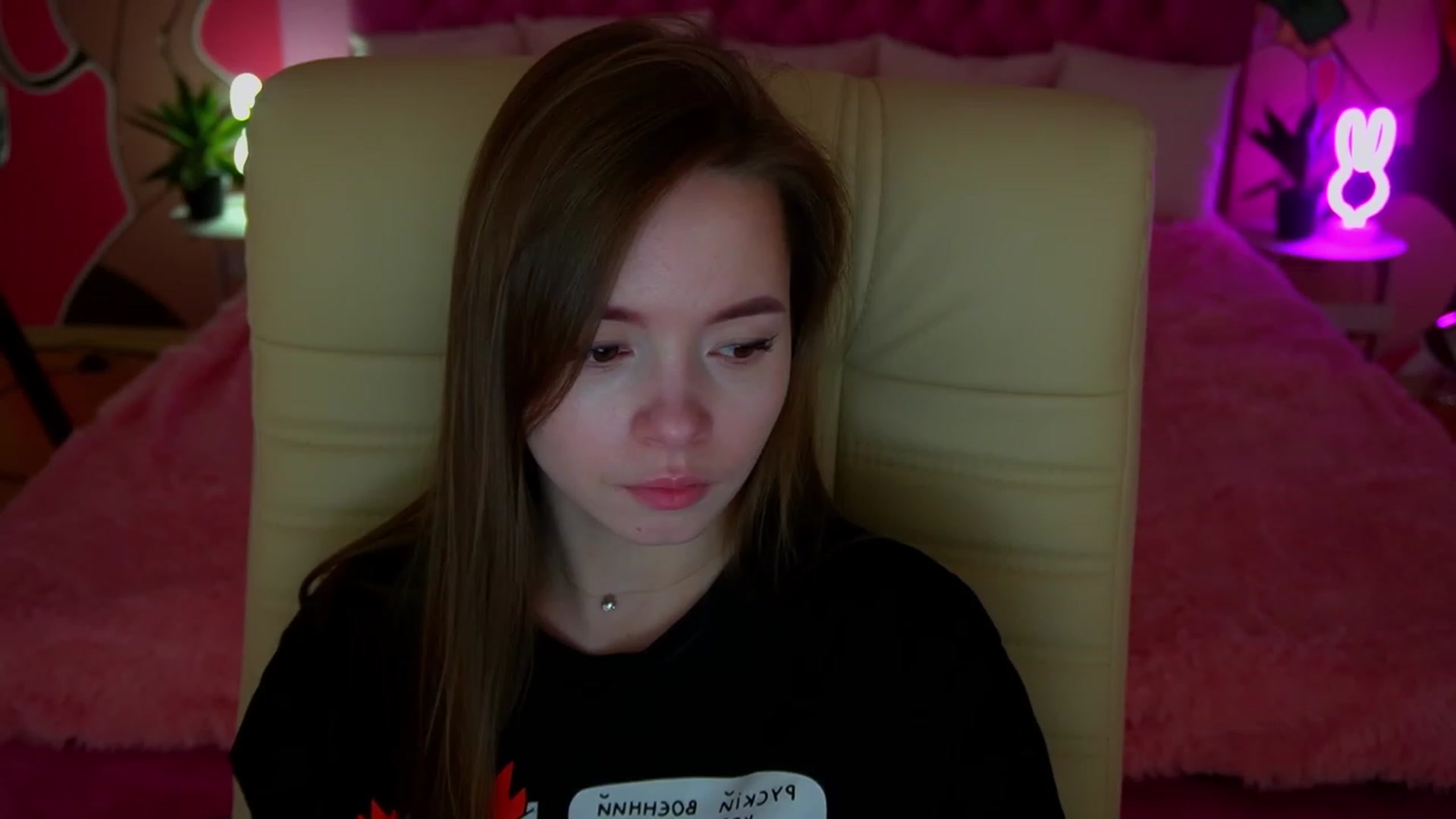 Gallery image thumbnail from BerryCherryy's myfreecams stream on, 03/16/2023, 10:27 image 6 of 20