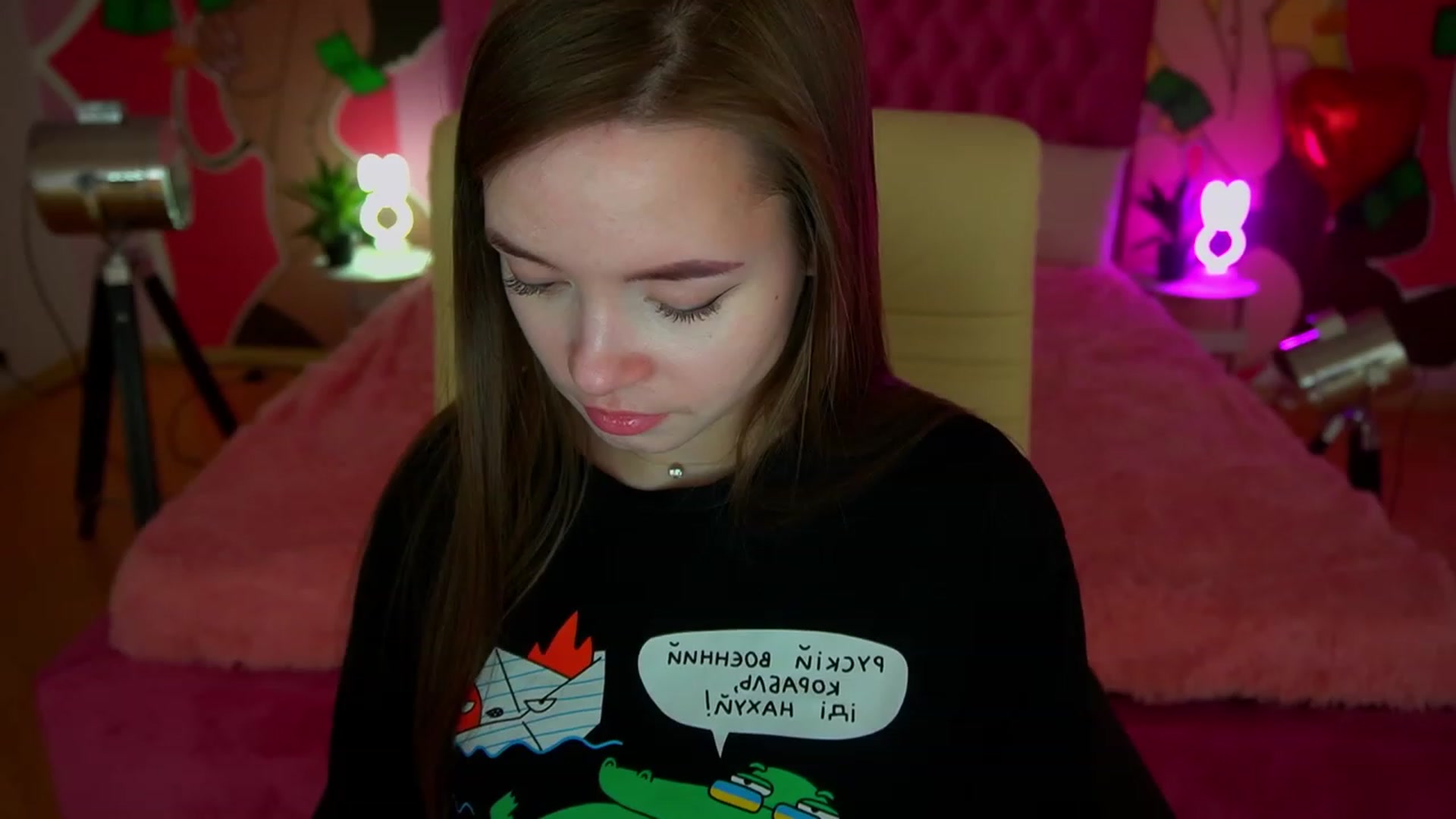 Gallery image thumbnail from BerryCherryy's myfreecams stream on, 03/16/2023, 11:30 image 9 of 20