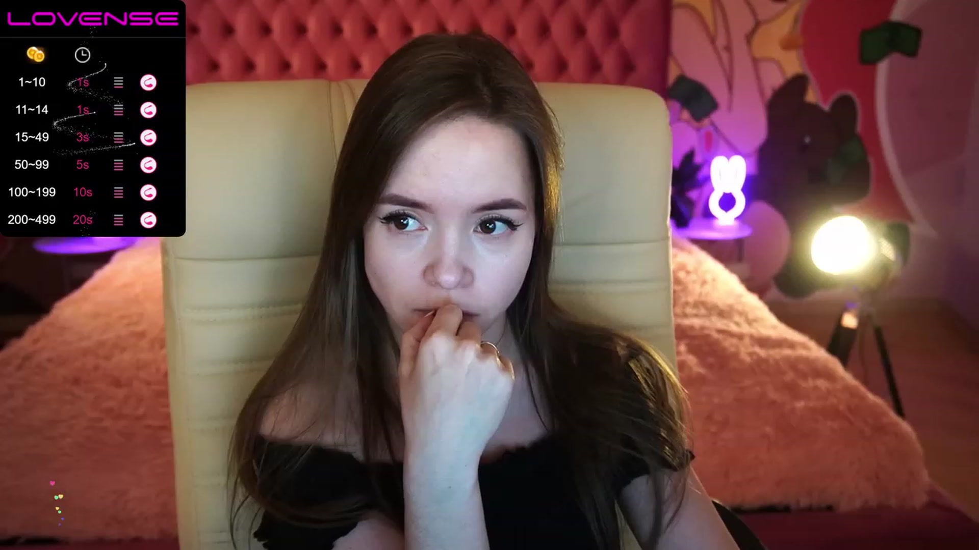 Gallery image thumbnail from BerryCherryy's myfreecams stream on, 04/01/2023, 15:46 image 9 of 20