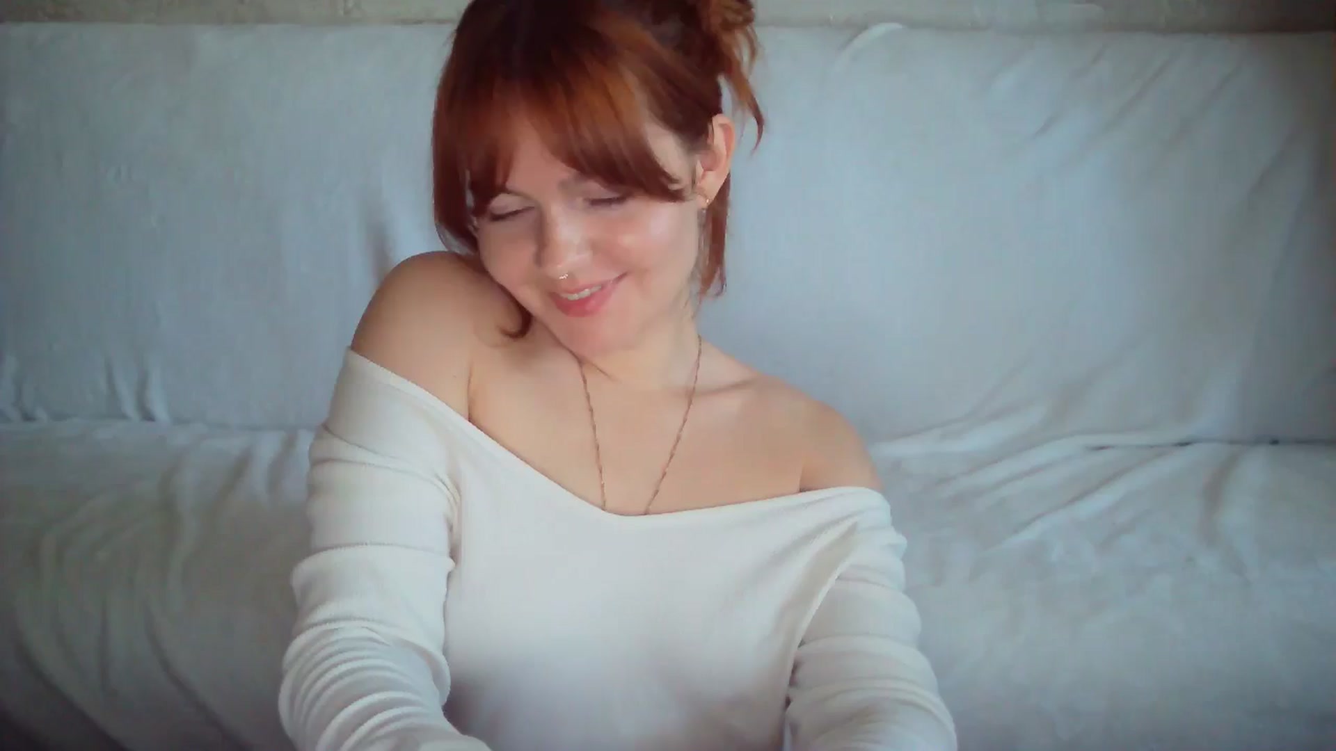 Gallery image thumbnail from BerryGoddess's myfreecams stream on, 05/09/2024, 14:40 image 13 of 20