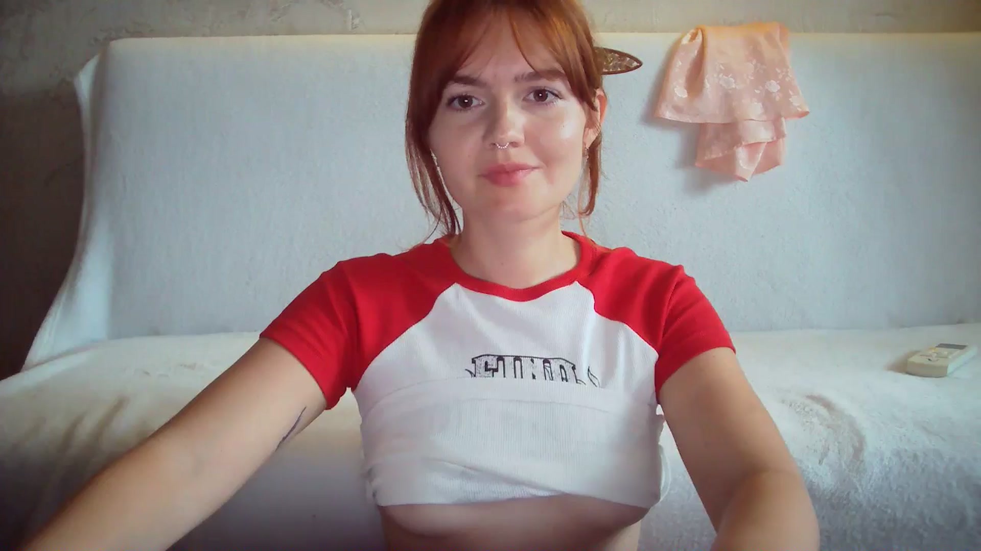 Gallery image thumbnail from BerryGoddess's myfreecams stream on, 06/09/2024, 09:17 image 17 of 20